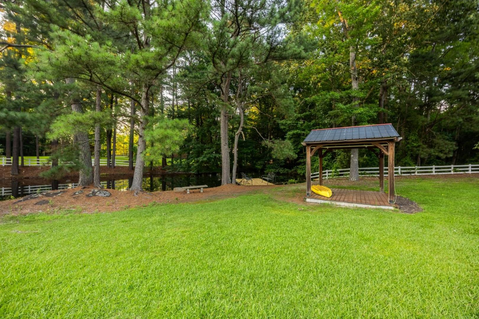 Skippers VA Lakefront 3BR | Dock + Firepit