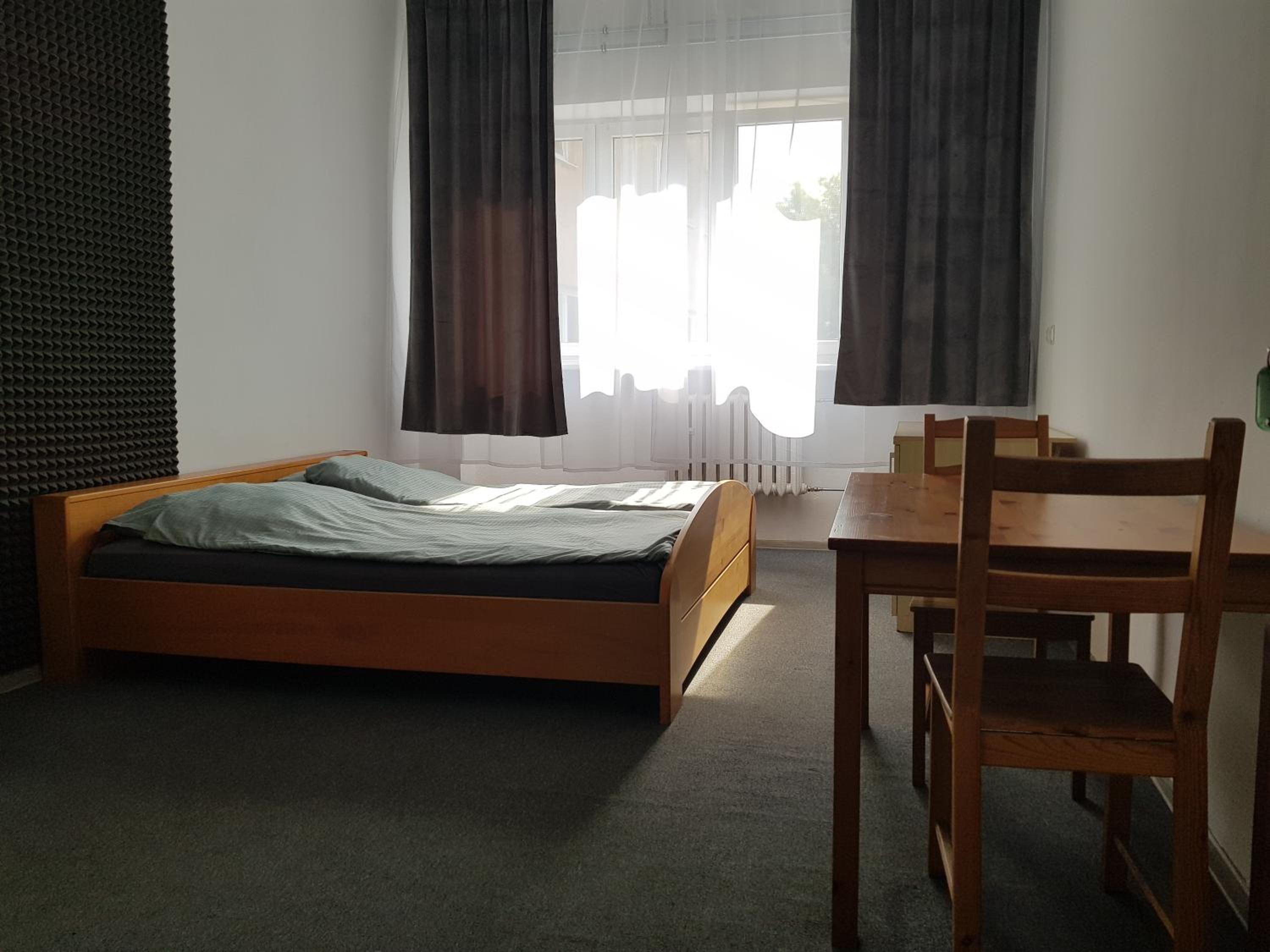 mHostel24