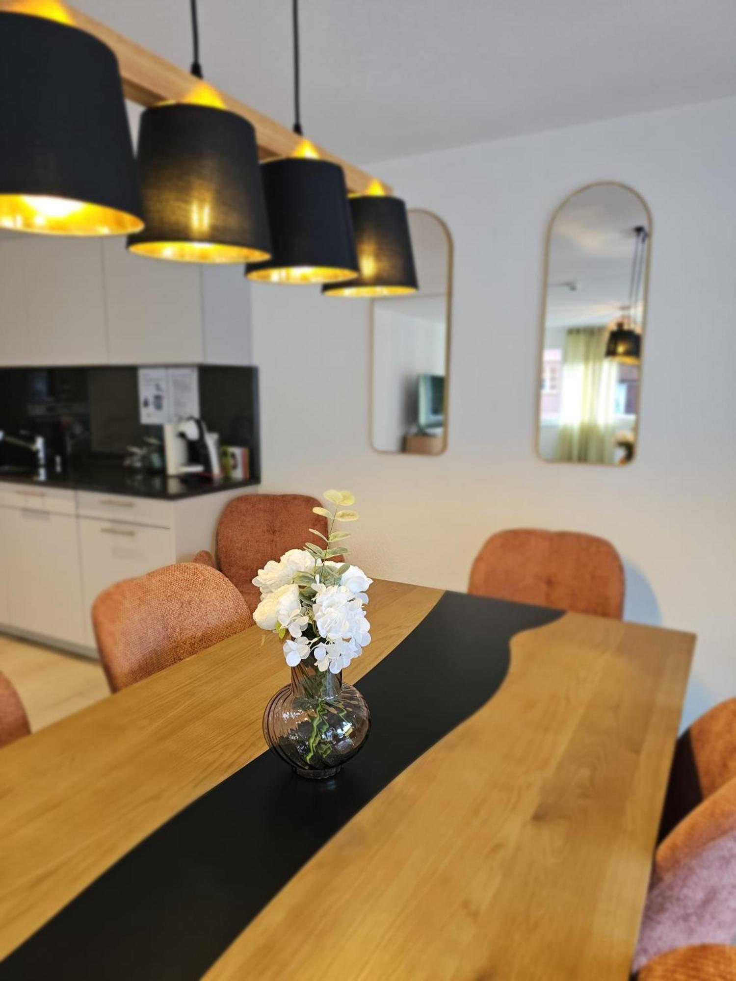 Habibi Apartment - Aare Jungfrau AG