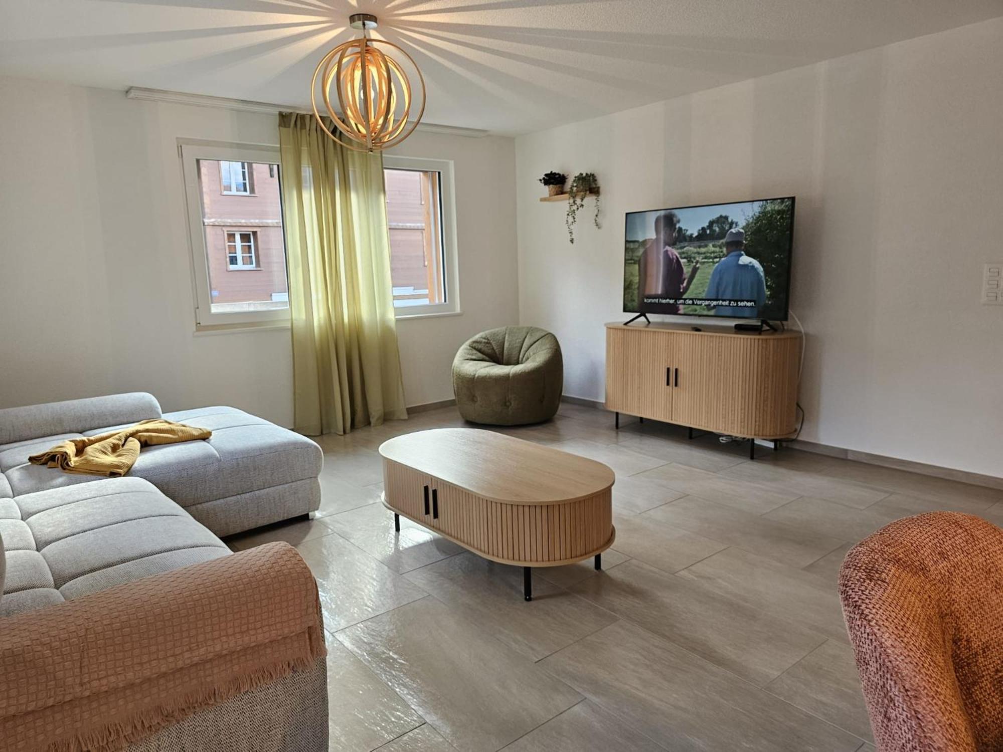 Habibi Apartment - Aare Jungfrau AG