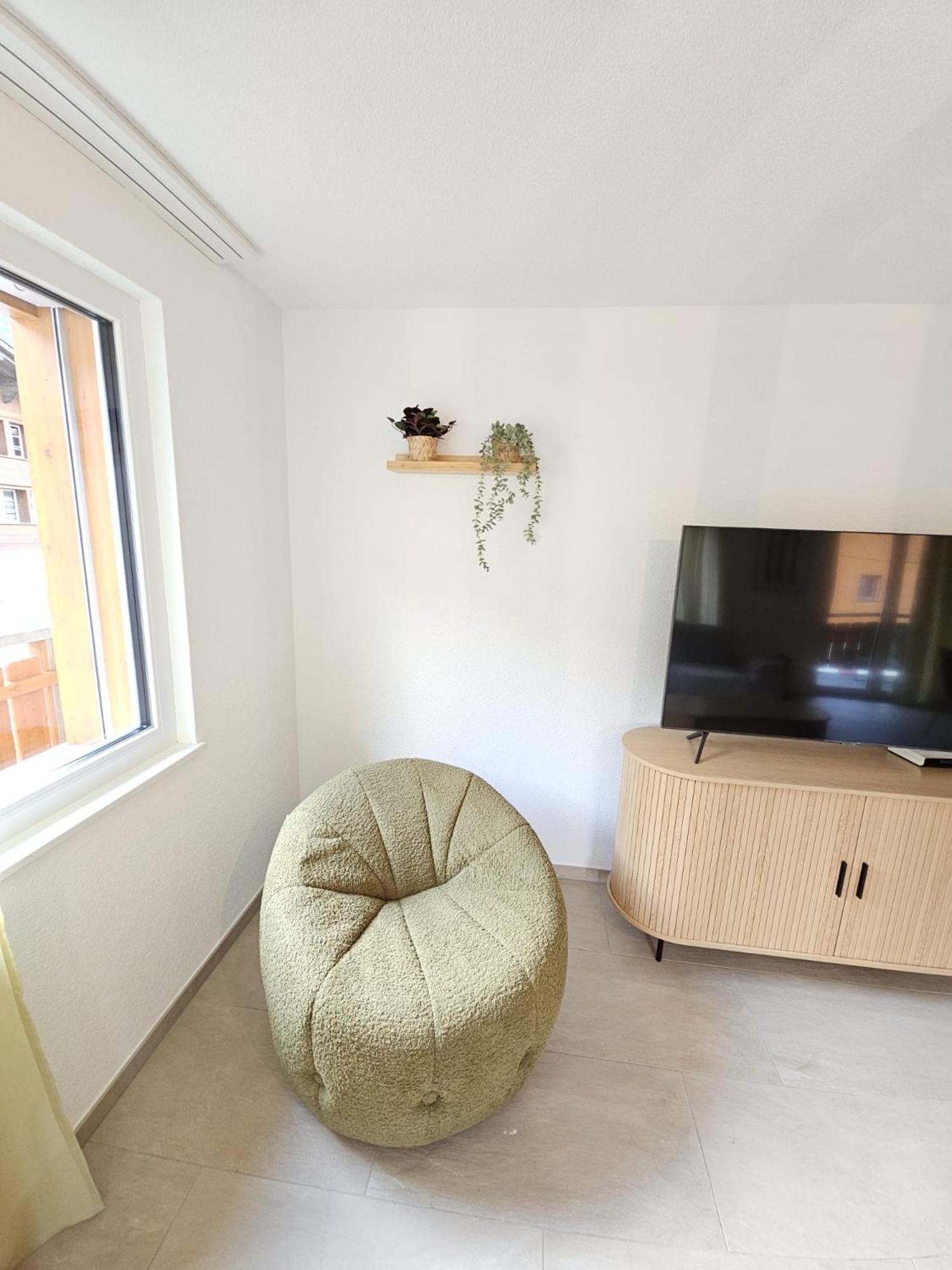 Habibi Apartment - Aare Jungfrau AG