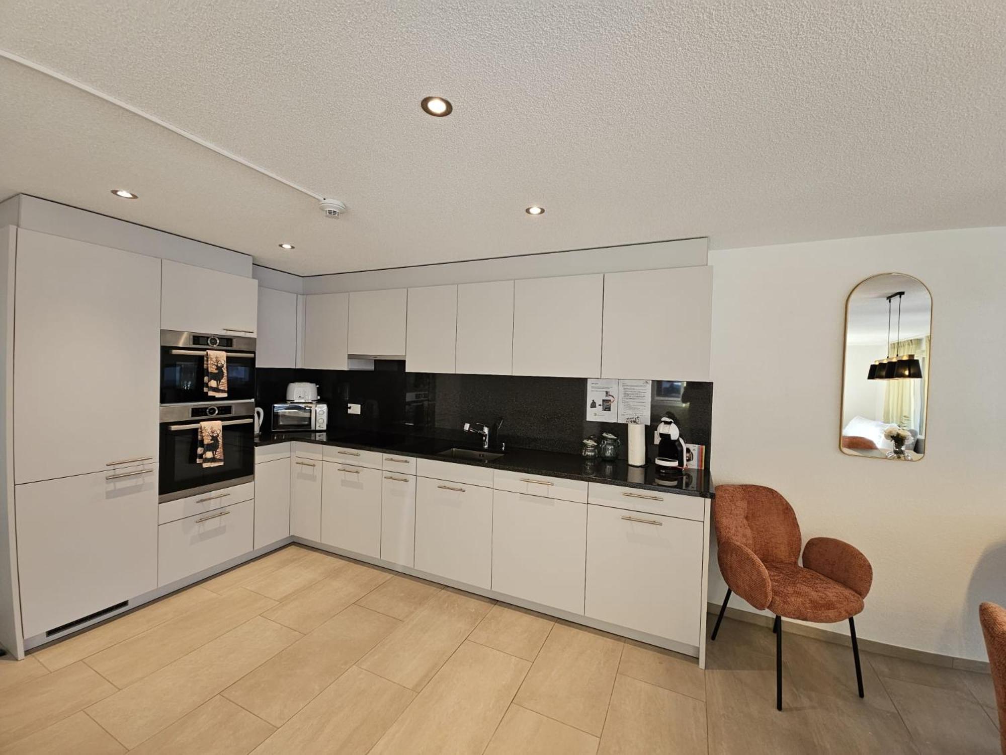 Habibi Apartment - Aare Jungfrau AG