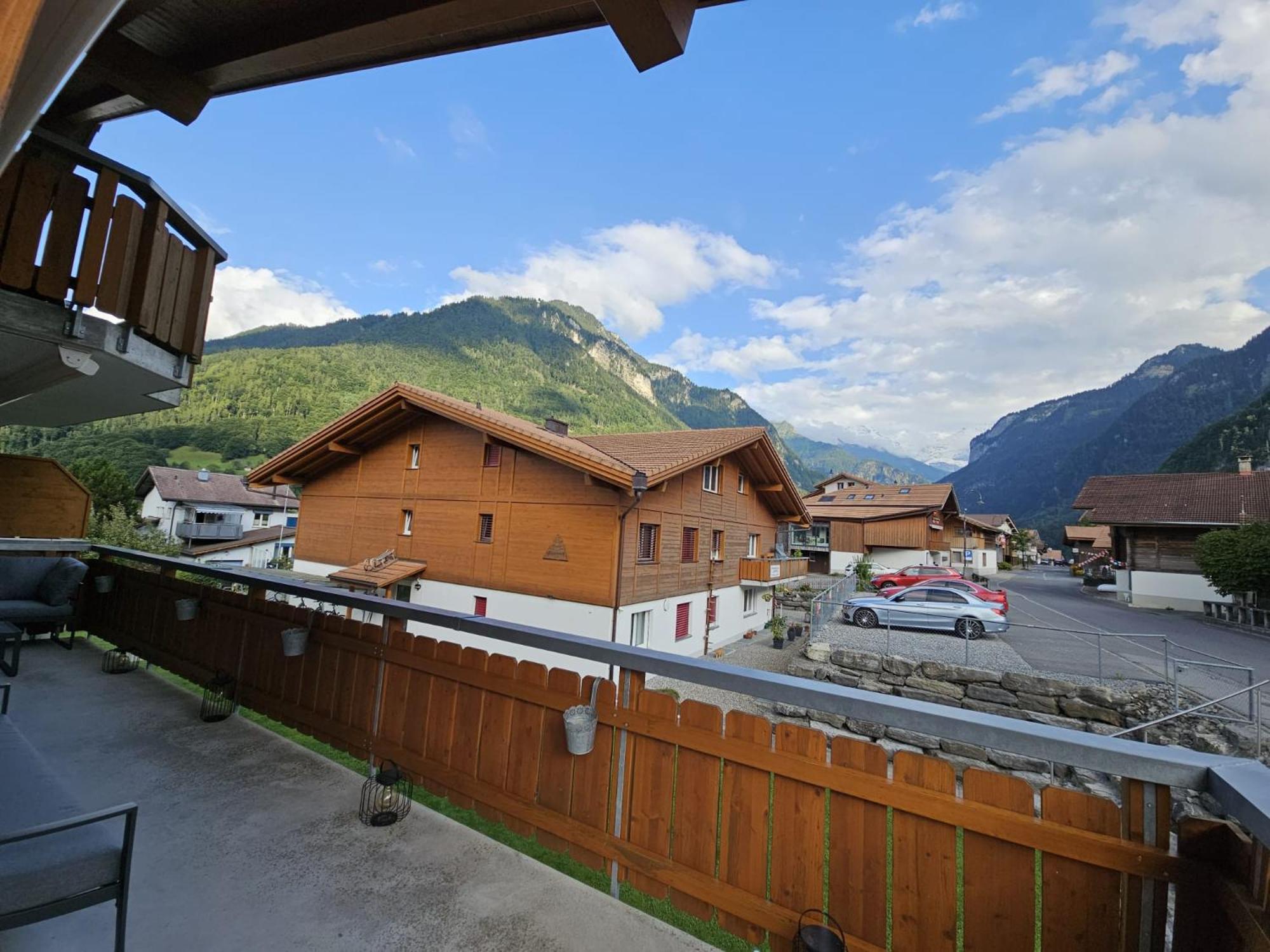 Habibi Apartment - Aare Jungfrau AG