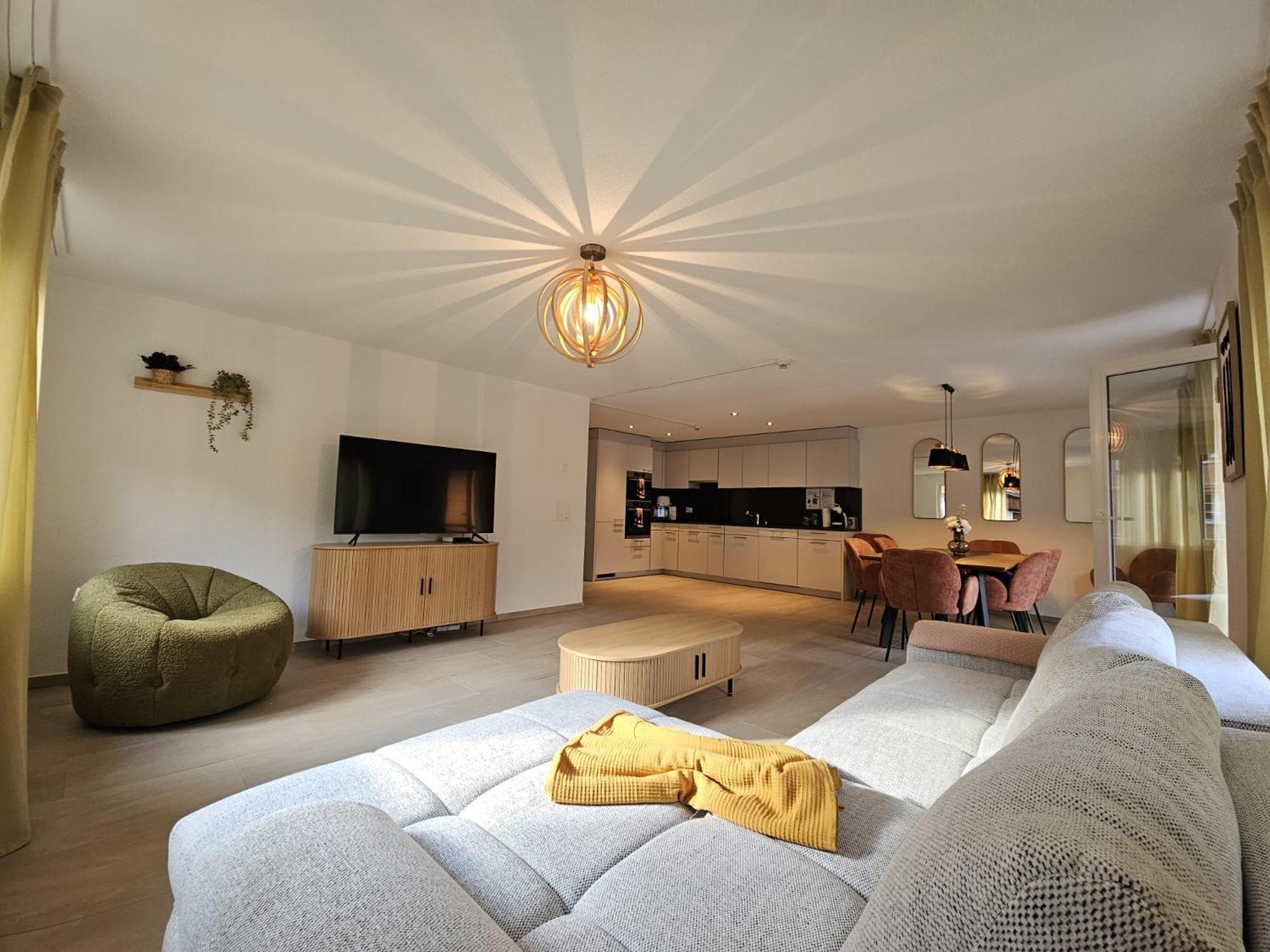 Habibi Apartment - Aare Jungfrau AG