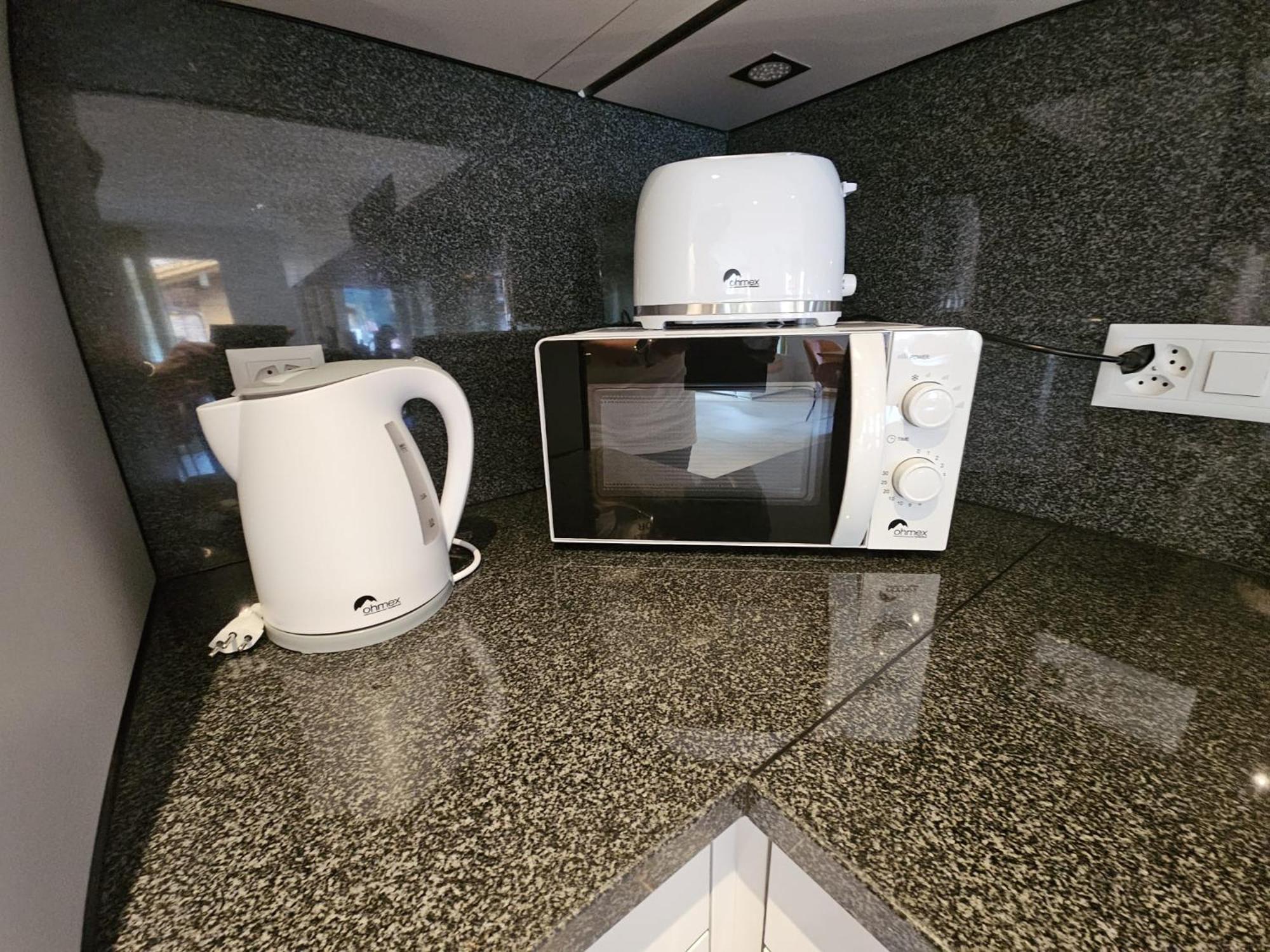 Habibi Apartment - Aare Jungfrau AG