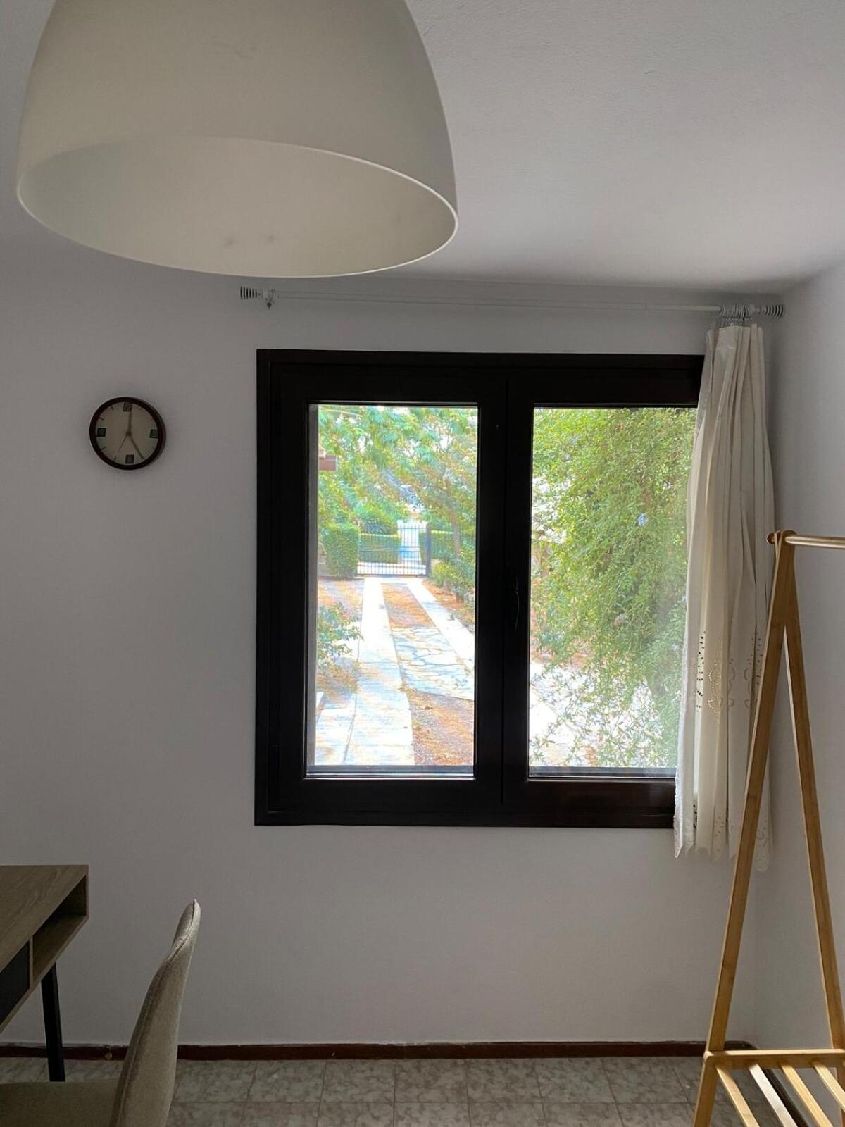 Glyfada Charm, Cozy & Warm with private parking
