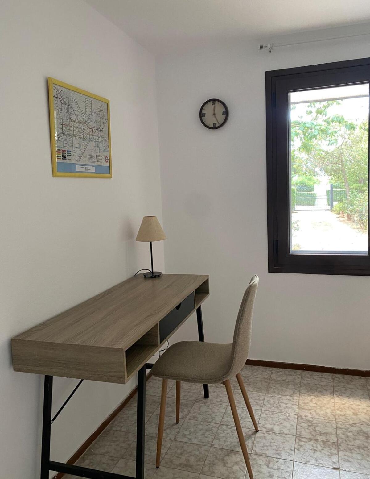 Glyfada Charm, Cozy & Warm with private parking