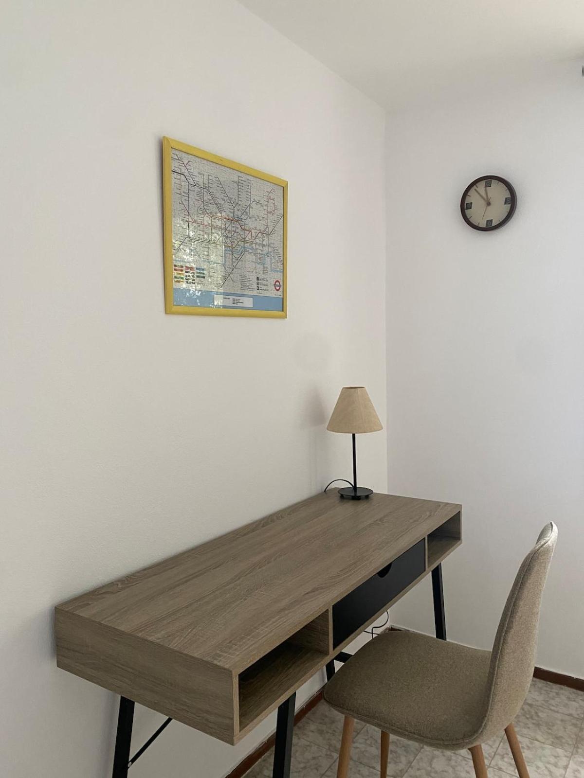 Glyfada Charm, Cozy & Warm with private parking