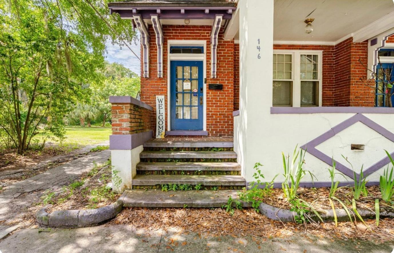 The Duval Den Getaway 2BR near Stadium!