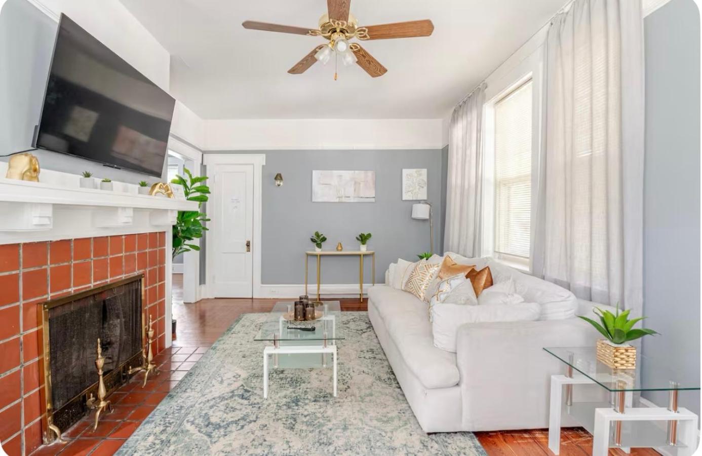 The Duval Den Getaway 2BR near Stadium!