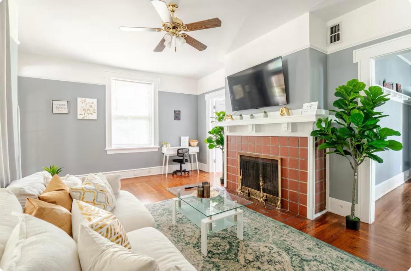 The Duval Den Getaway 2BR near Stadium!