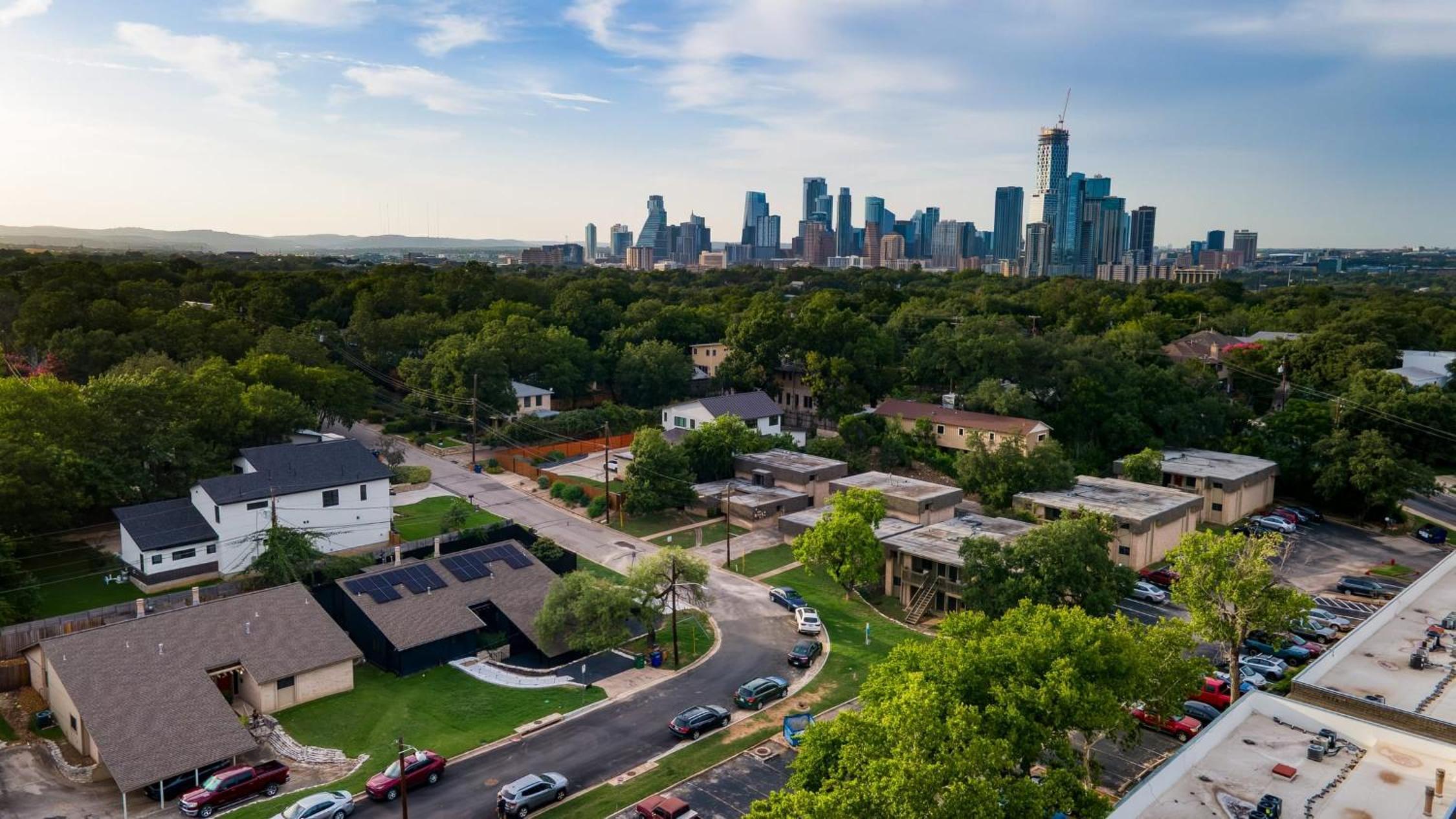 Modern Home w Shared Pool Yard Prime Location Fairlawn Lane B by AvantStay