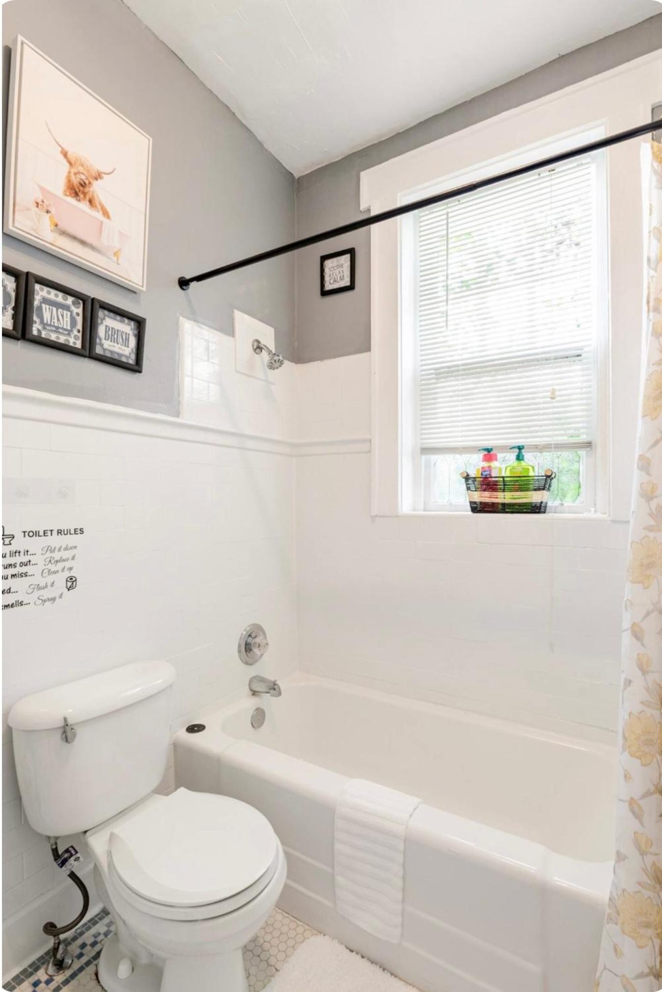 The Duval Den Getaway 2BR near Stadium!