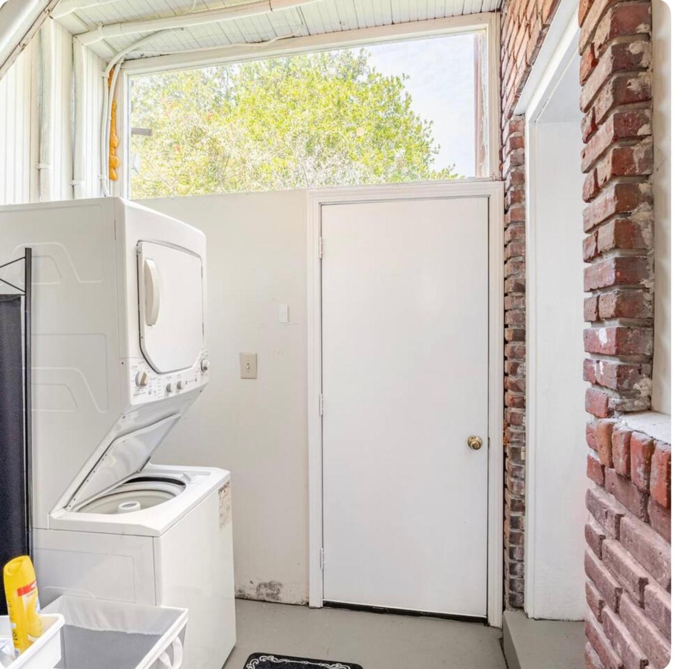 The Duval Den Getaway 2BR near Stadium!