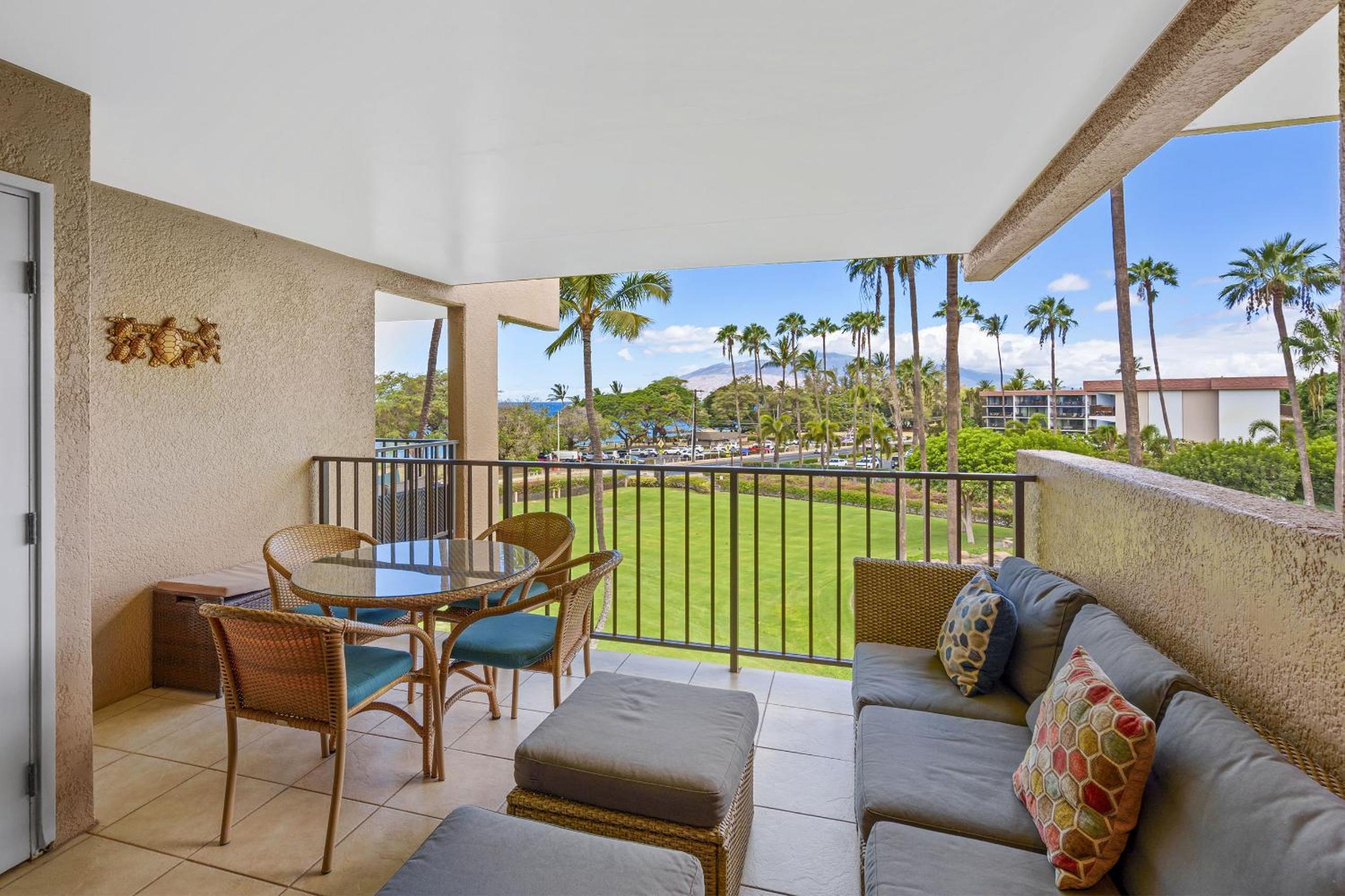 Kamaole Sands 10-307, Ocean View, Large Lanai, Twin Murphy Beds, Split-AC, Wi-Fi