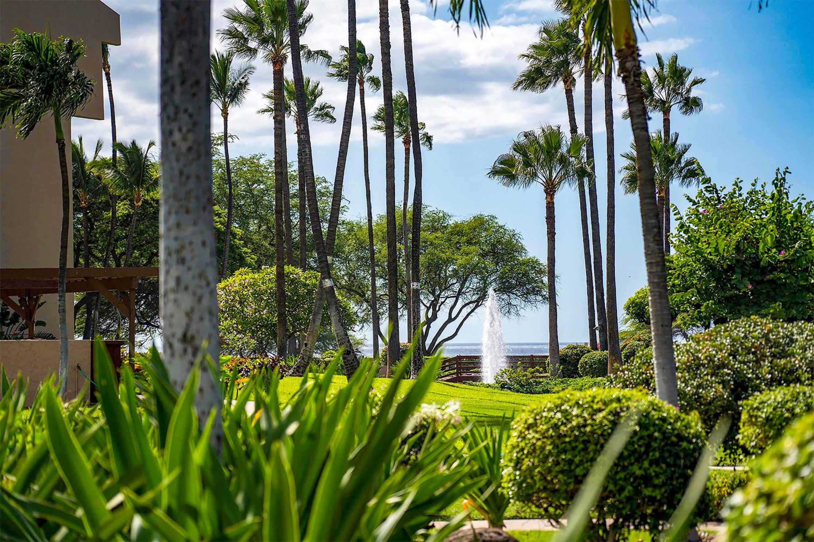Kamaole Sands 10-307, Ocean View, Large Lanai, Twin Murphy Beds, Split-AC, Wi-Fi