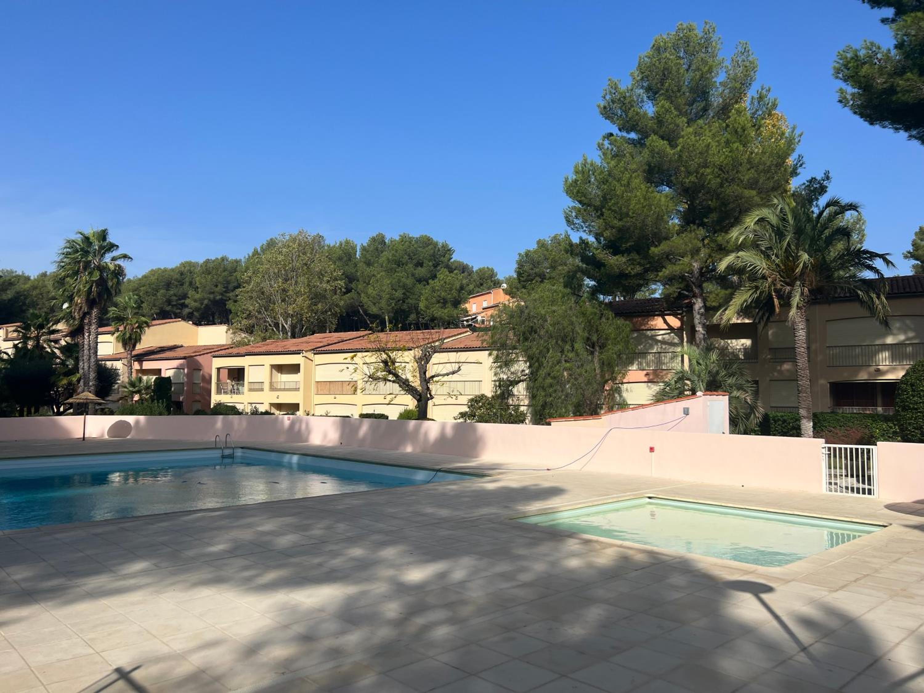 Appartement piscine tennis accès privé plage Joïa