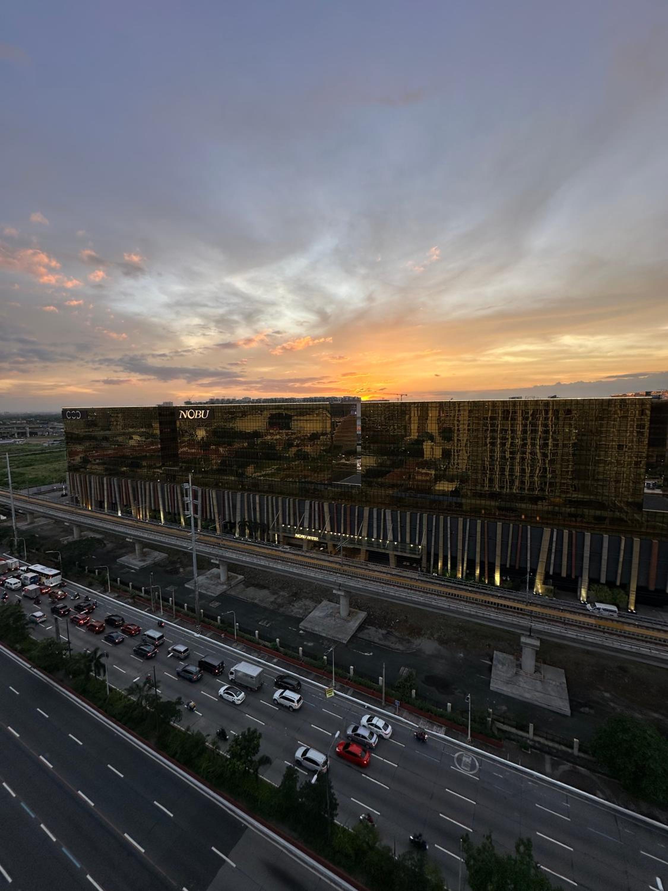 Spacious Unit & High-Floor Hotel near City of Dreams, Airport, Okada, and Solaire Casino