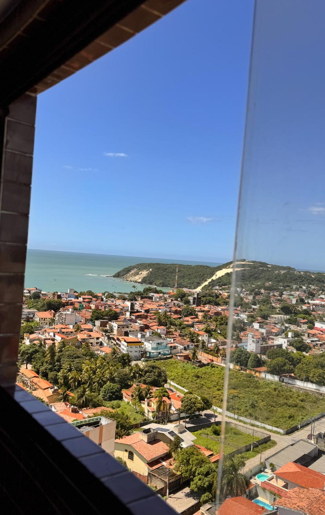 Porto Tropical Residence - 16º andar com varanda e quartos para o Mar, morro do careca e dunas