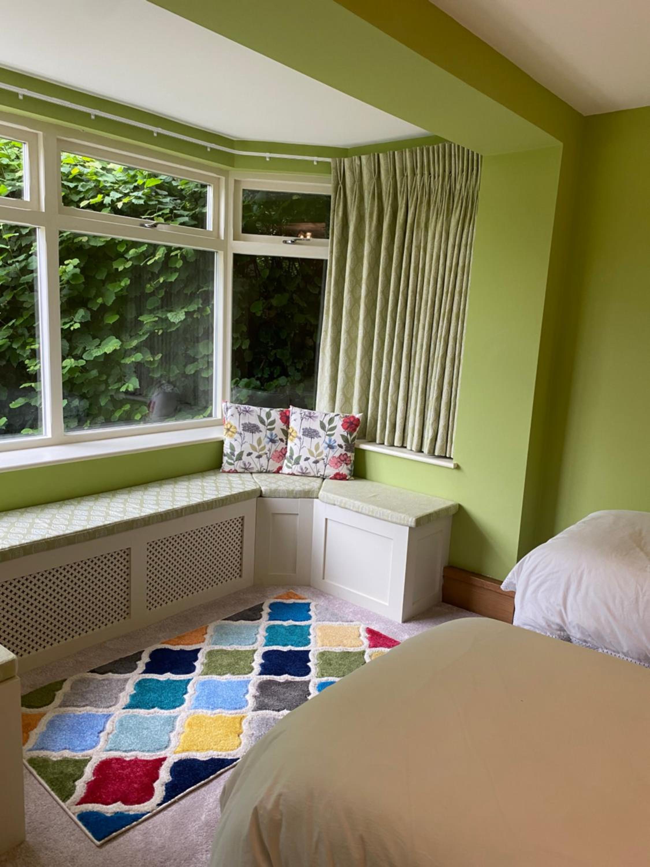 Couple and Pet Friendly Holiday Private Hot Tub and Alpacas Dorset UK