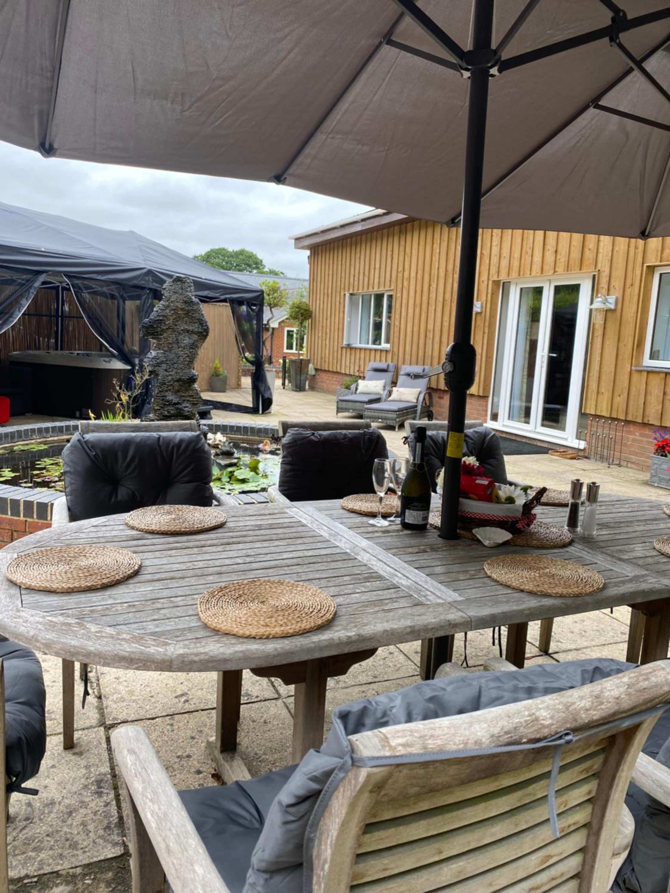 Couple and Pet Friendly Holiday Private Hot Tub and Alpacas Dorset UK