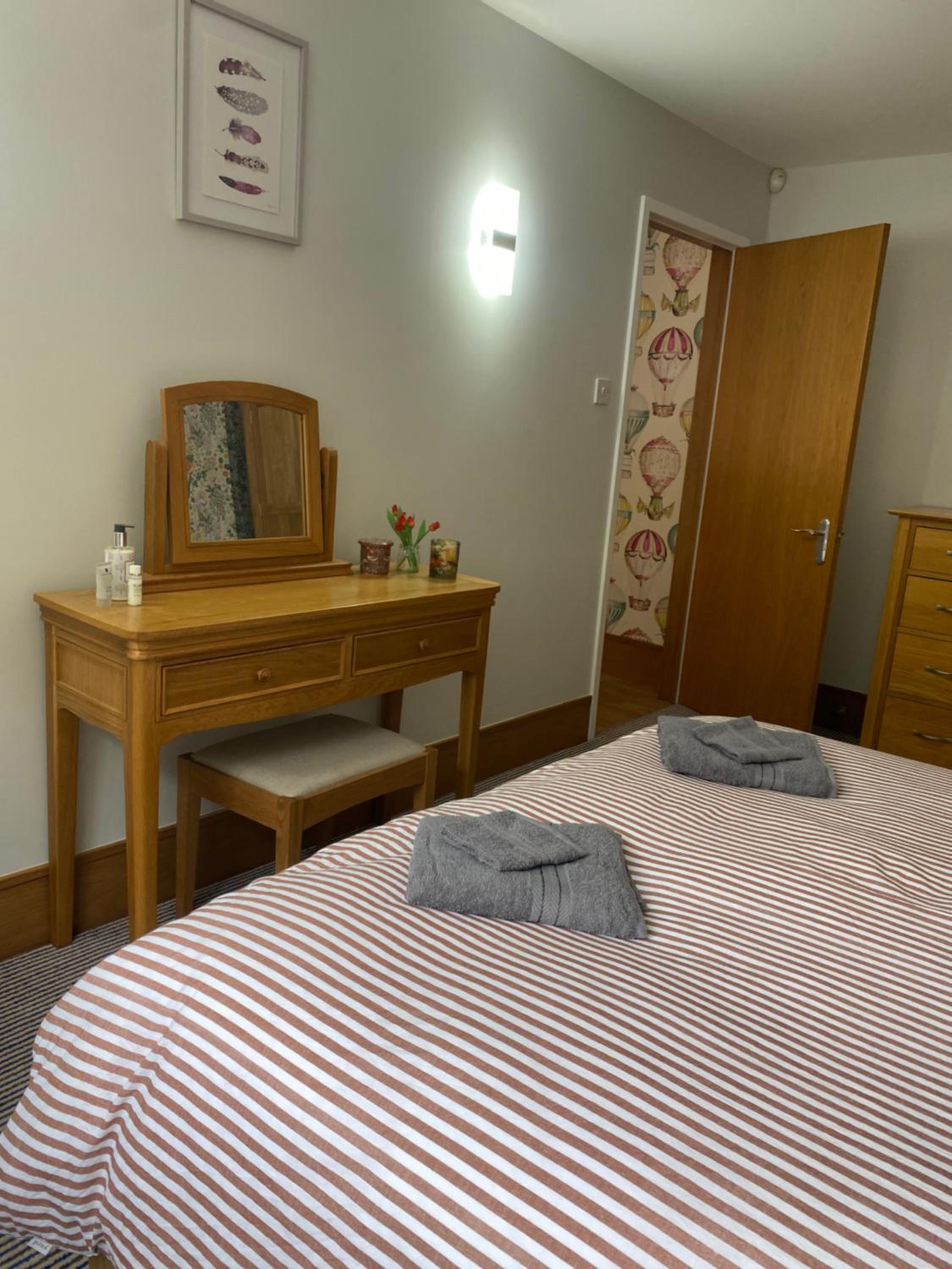 Couple and Pet Friendly Holiday Private Hot Tub and Alpacas Dorset UK