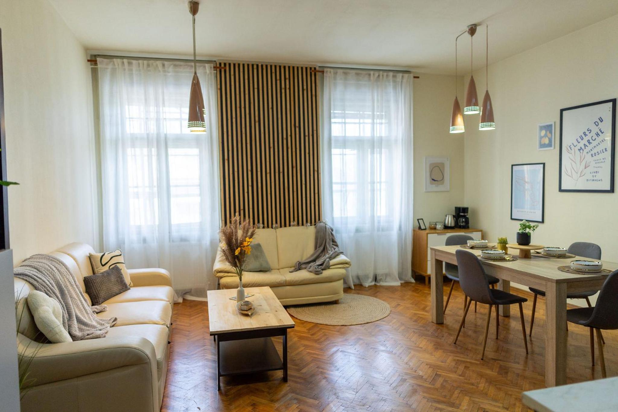 Designer Apartment with City Views - Prime Central Location