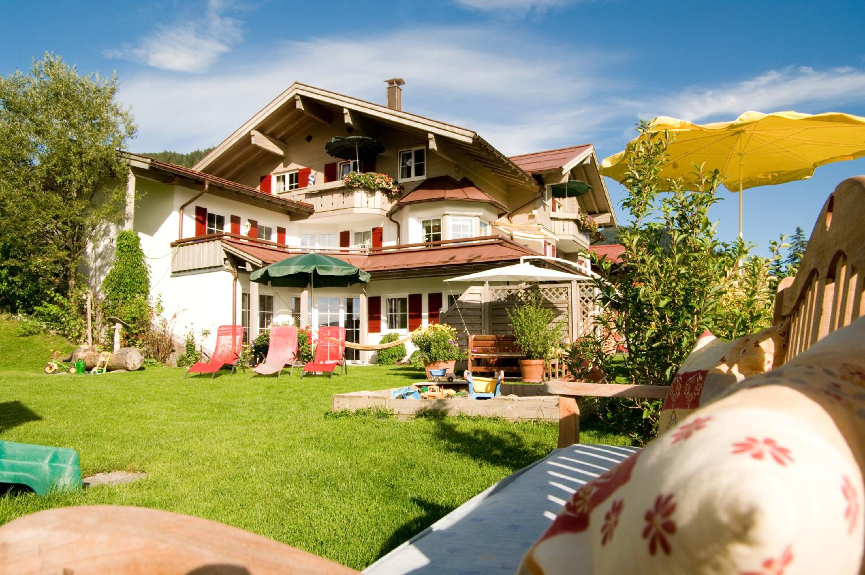 Alpenrösle Ferienwohnungen - Berge - Ruhe - Traumaussicht, 2- und 3-Raum-Wohnungen, Panoramasauna view 4