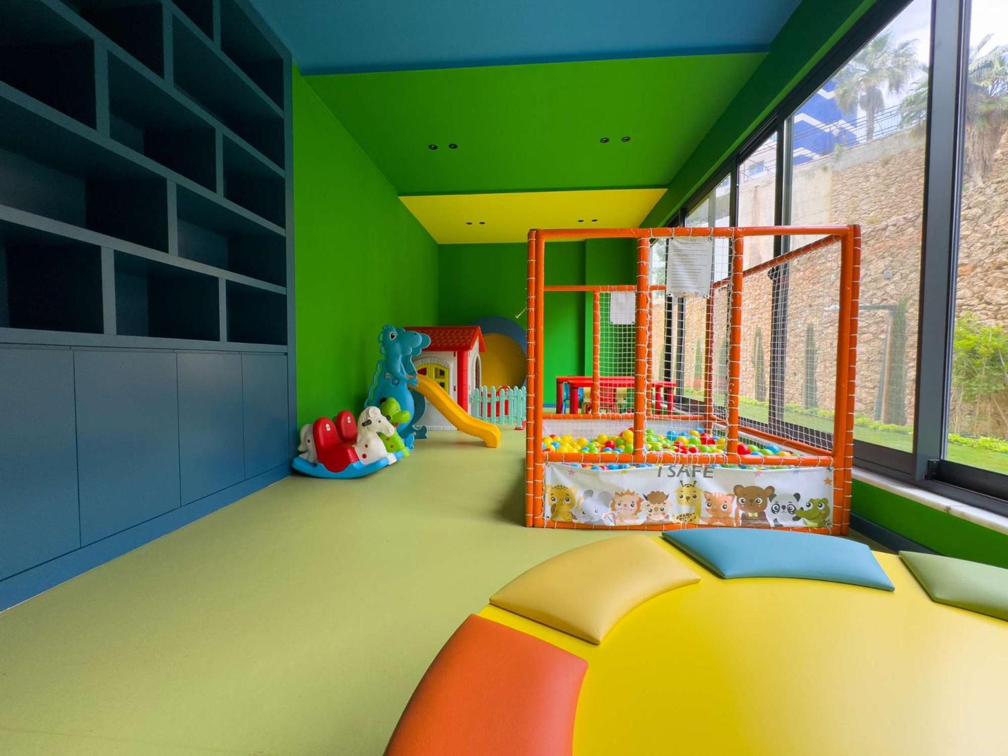 Qoople Excellence apartments by the sea