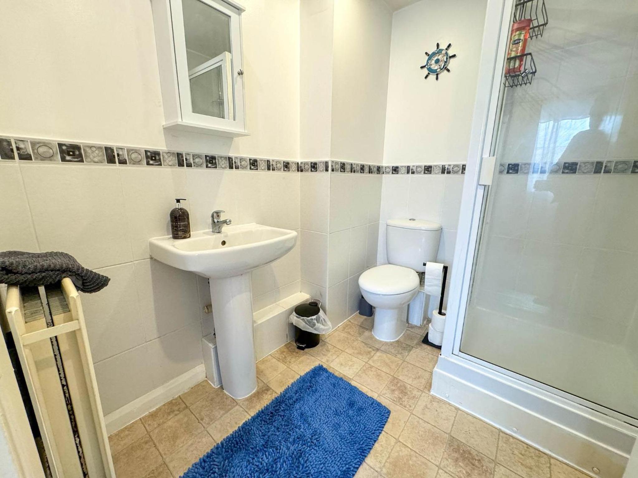 Spacious Beautiful London 2 Bedroom Apartment - 2 Bathrooms