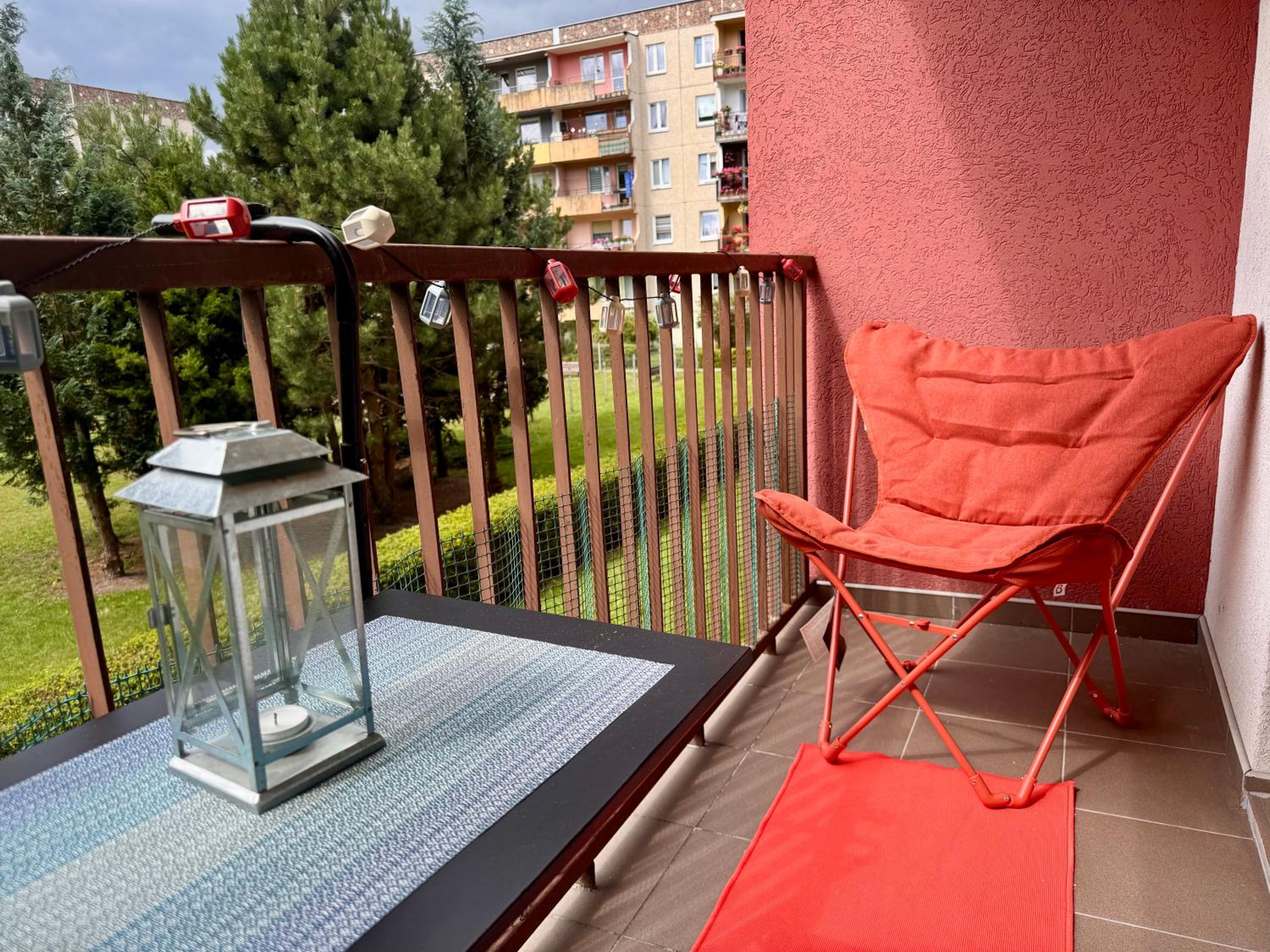 Kolobrzeska PRL Apartment with modern touch