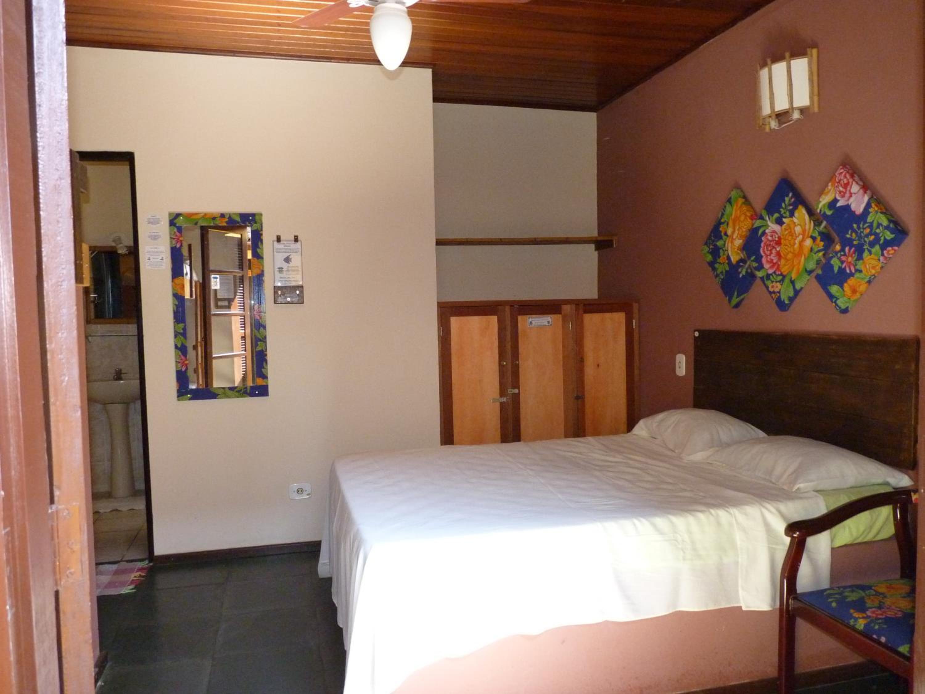 Maresias Hostel & Suites view 4