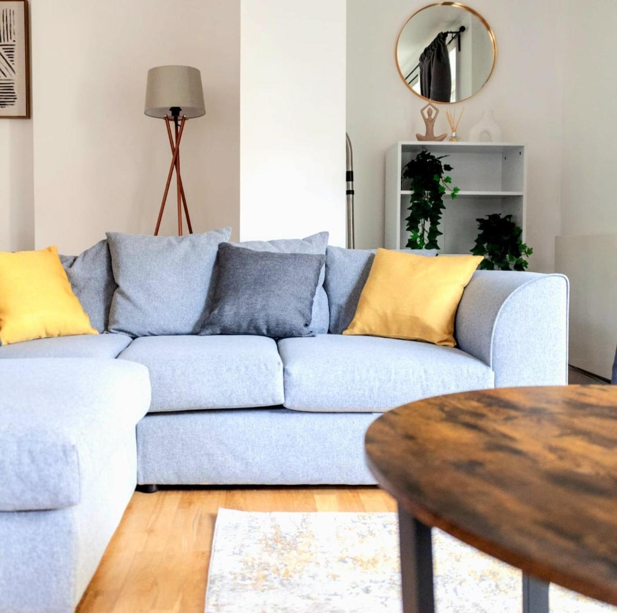 Modern 3 beds Apartment with private garden, Battersea, Central LDN