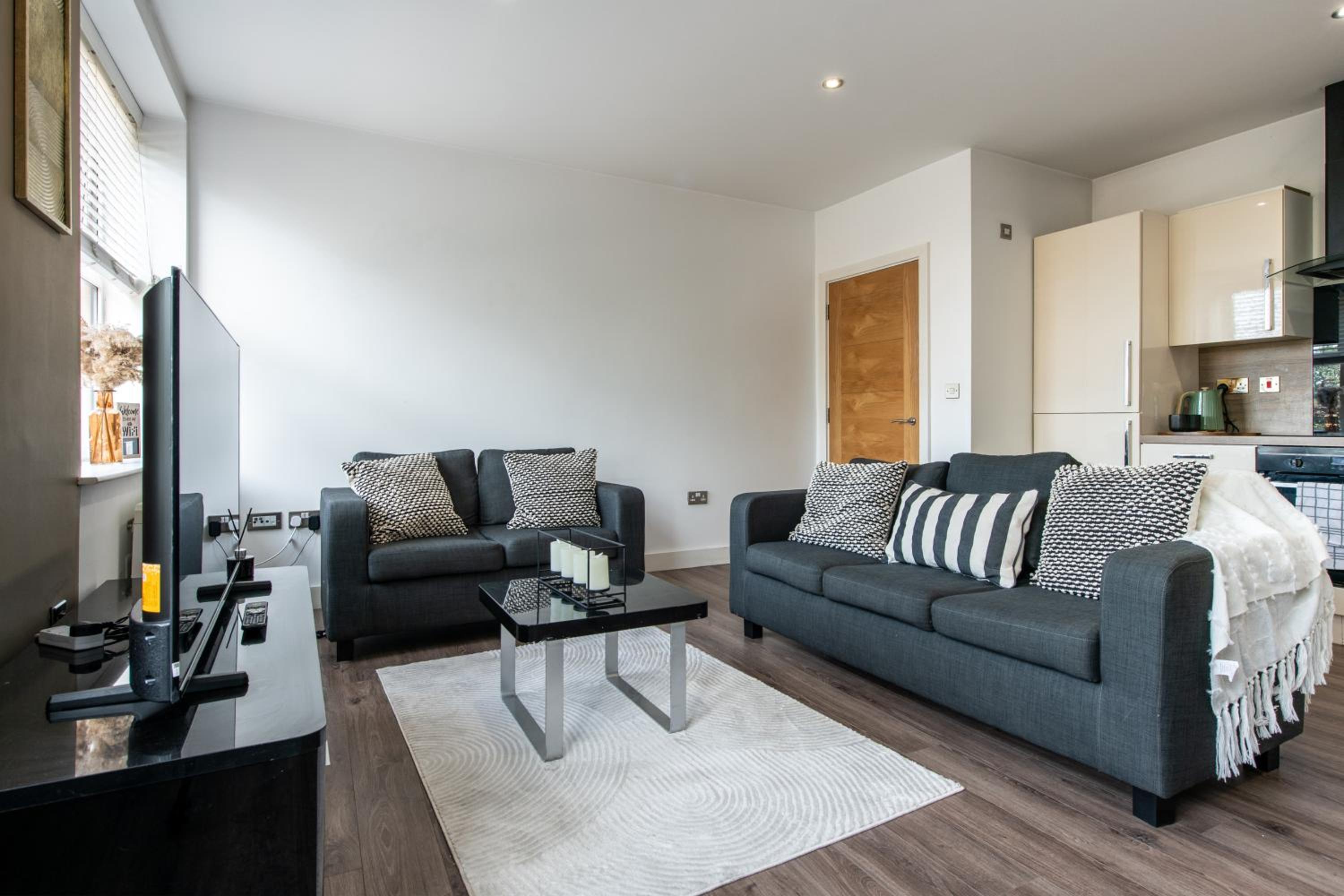 Birmingham Jewellery Quarter 1BR with Parking & WiFi