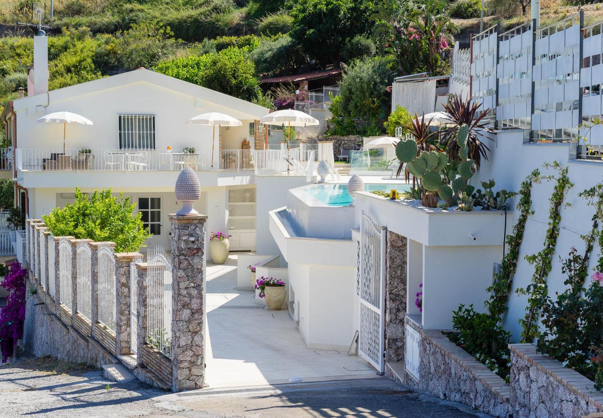 Sciccosa Guest House