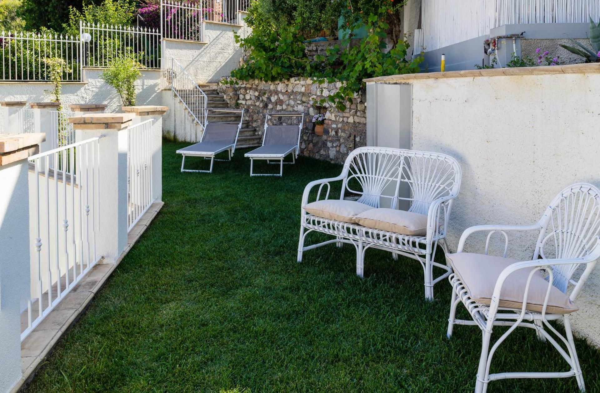 Sciccosa Guest House