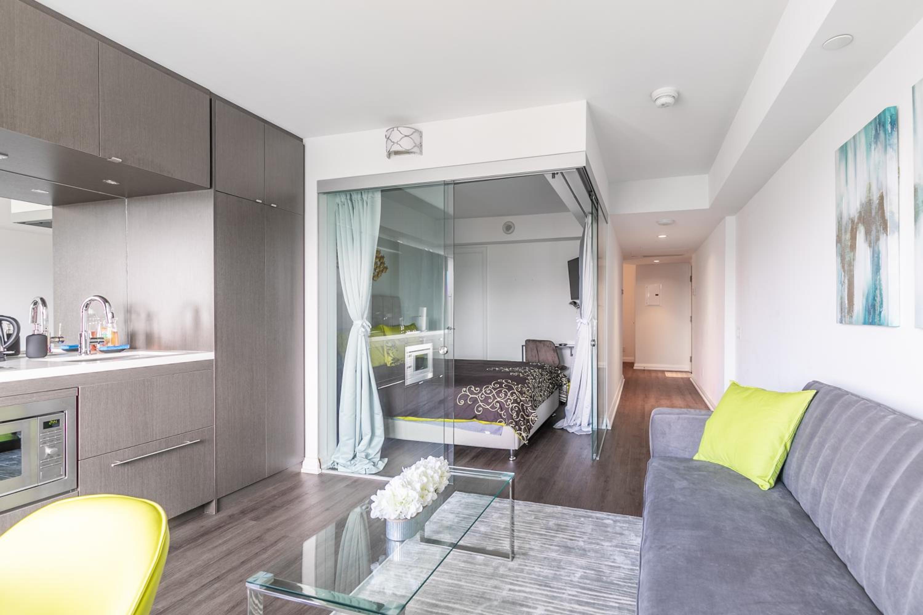 Forest 1Bd & DEN in Yorkville 10 Floor
