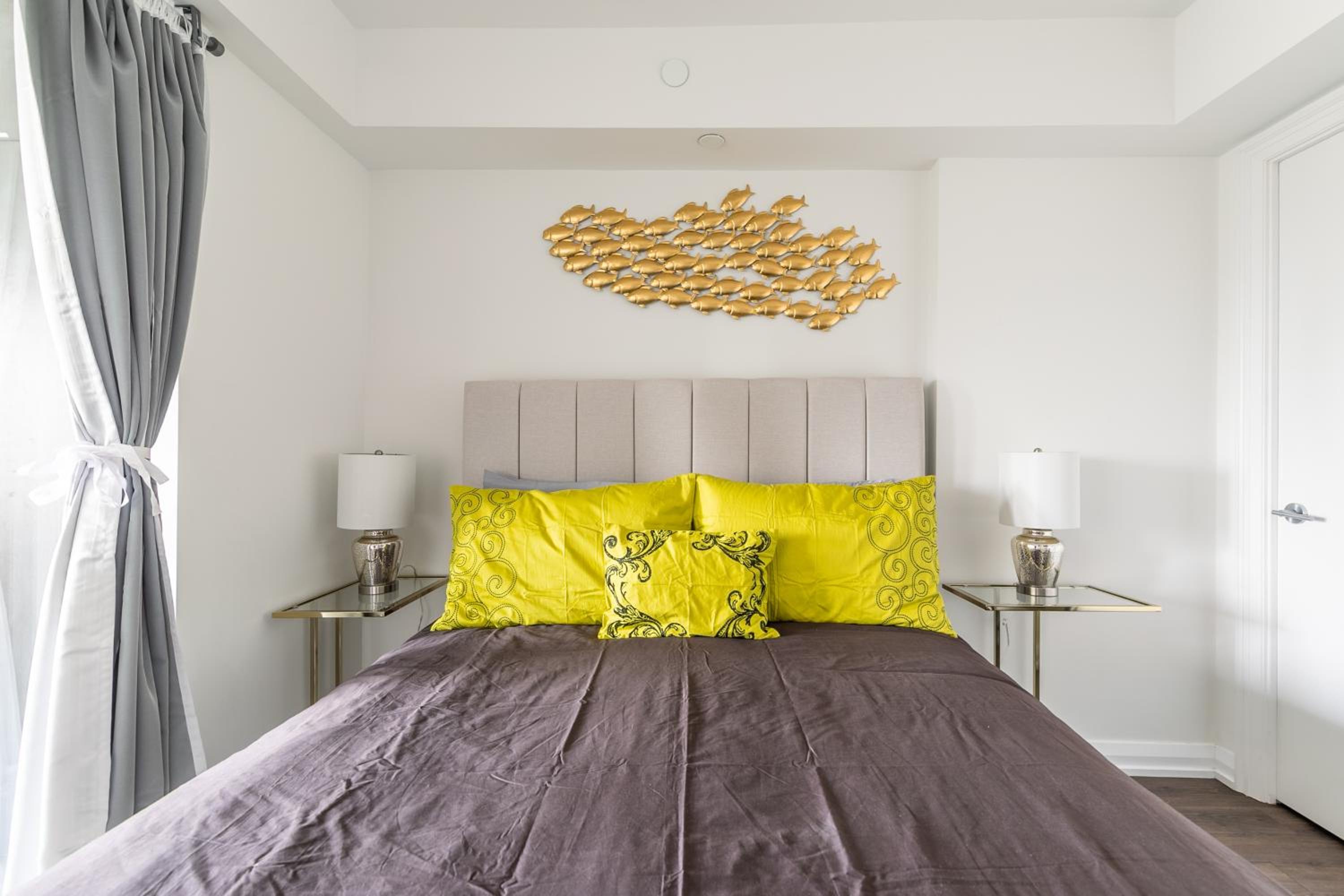 Forest 1Bd & DEN in Yorkville 10 Floor