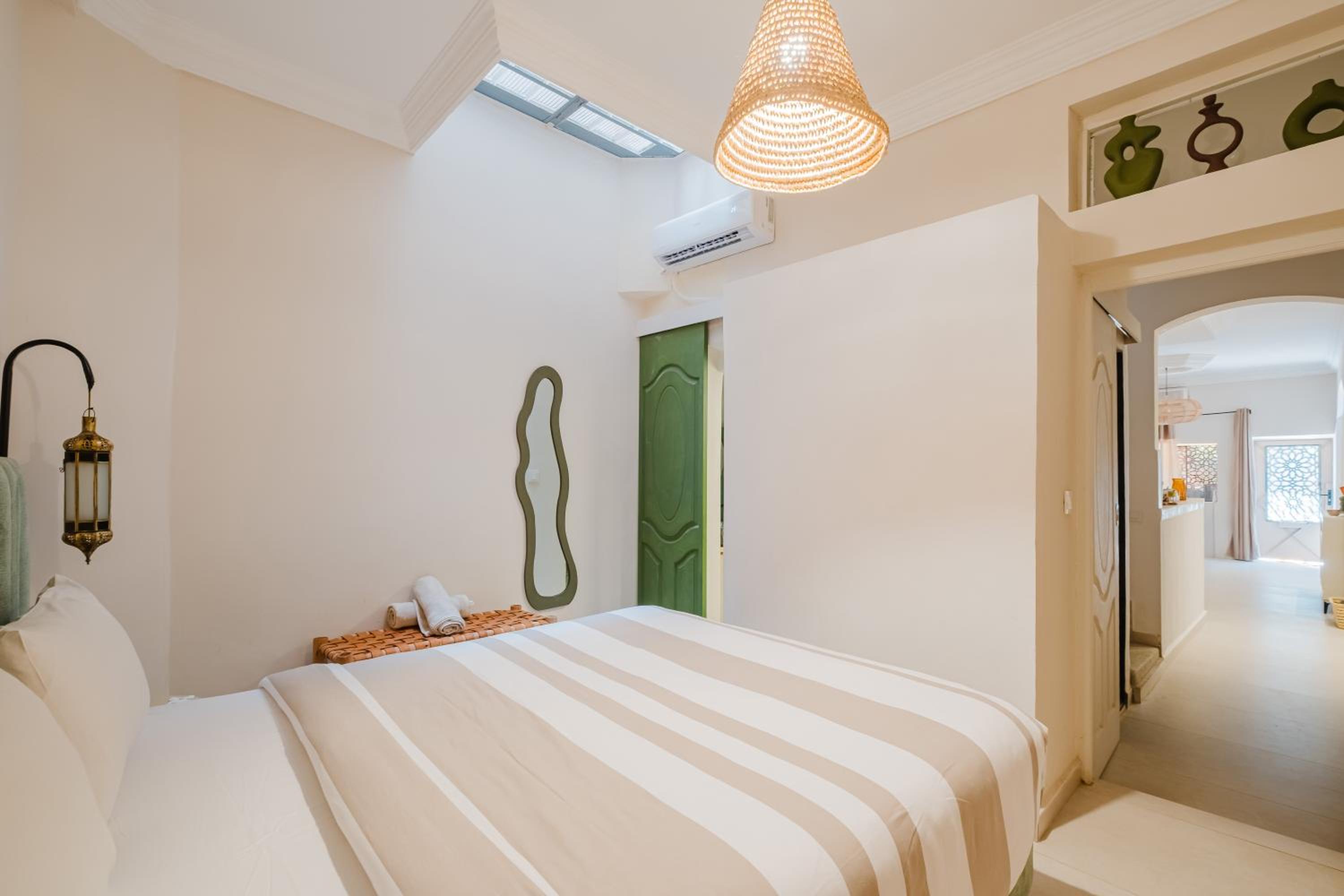 Heart of Gueliz Rooftop Terrace with Pool and Breakfast Free WiFi 3 Bedrooms