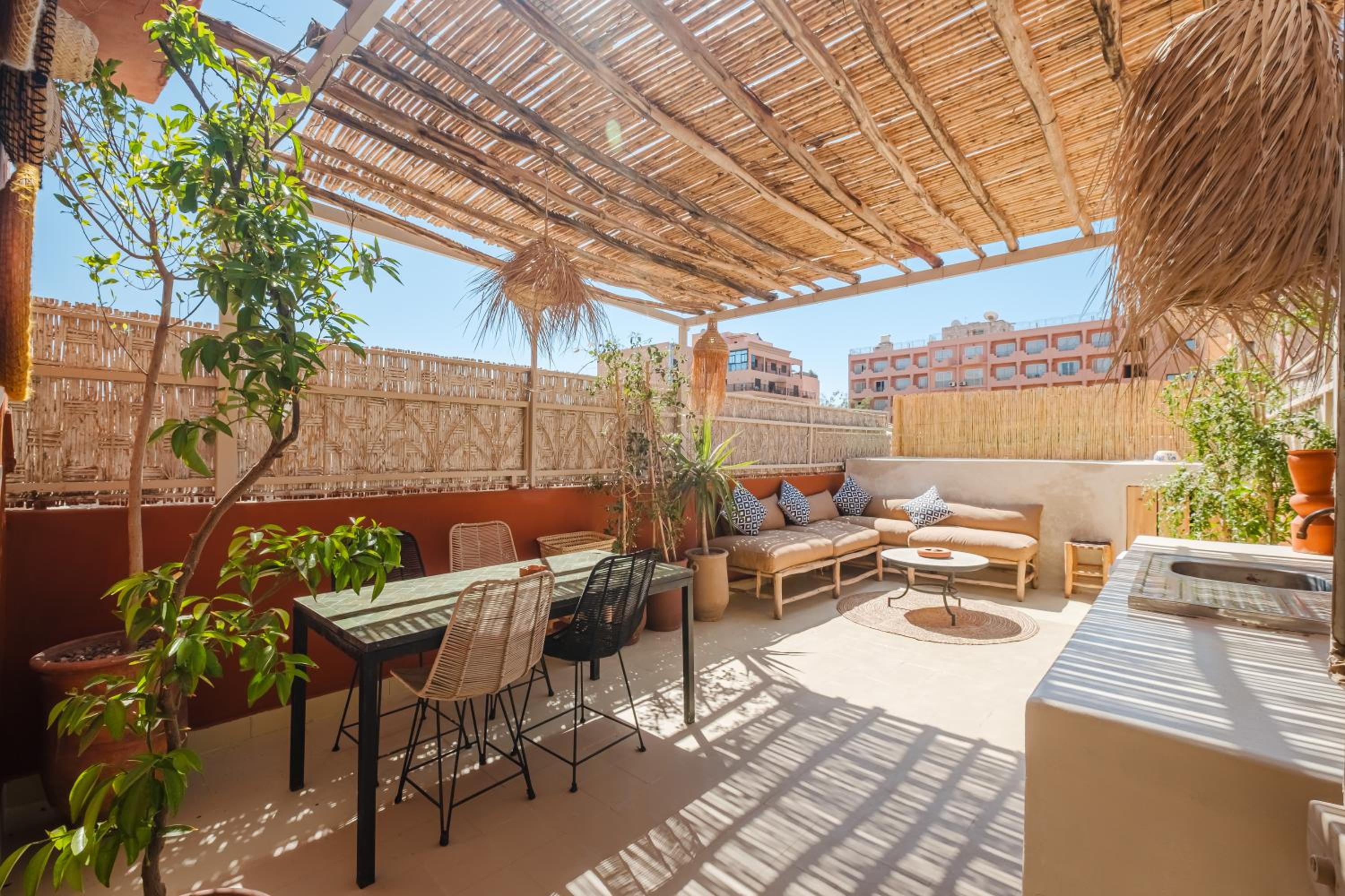 Heart of Gueliz Rooftop Terrace with Pool and Breakfast Free WiFi 3 Bedrooms