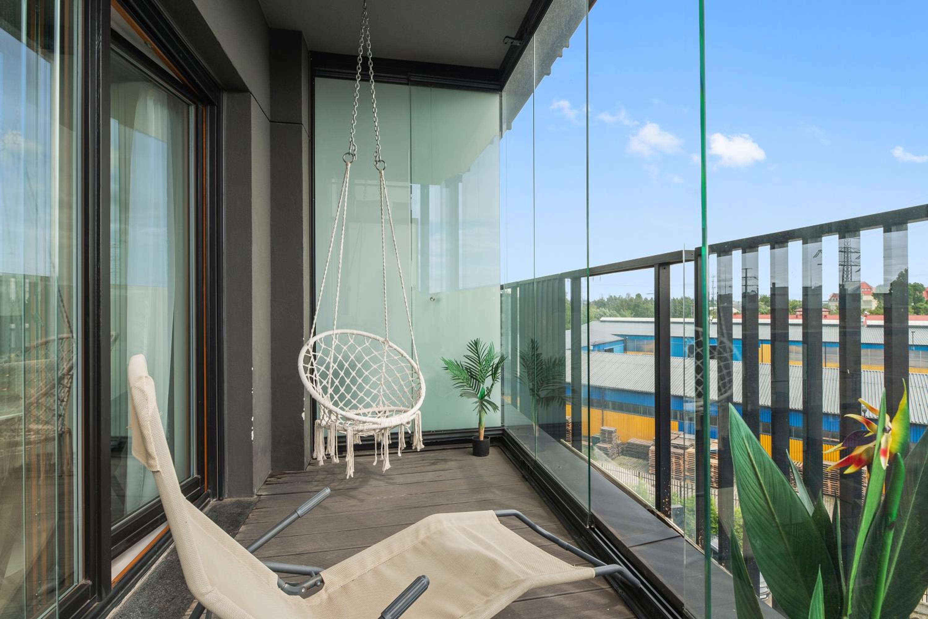 Riverside Gdańsk Apartment by Lion Apartments