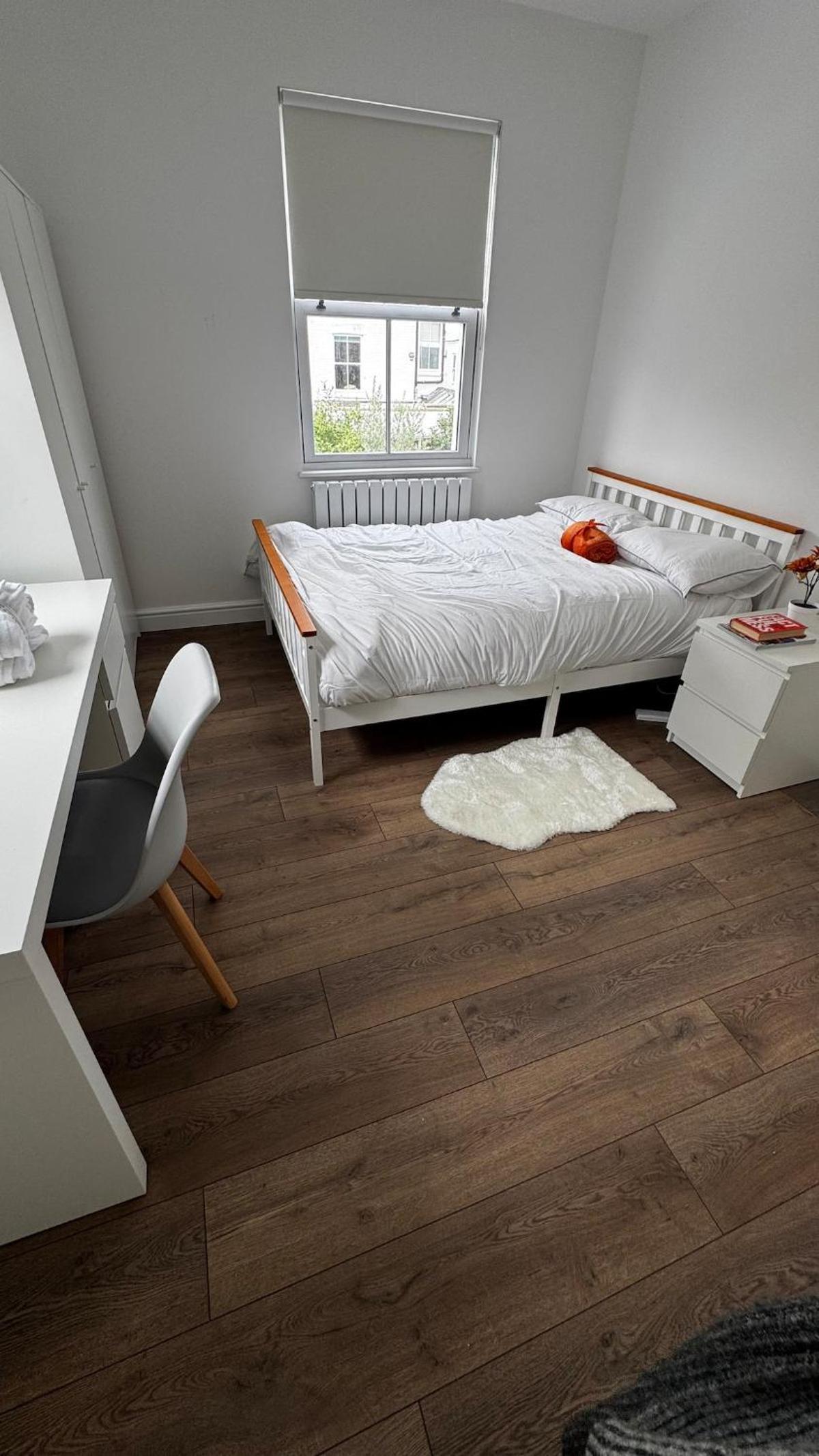 Deluxe Suite w PS5, Balcony, Netflix, Sleeps 6, ideal for relocators and professionals