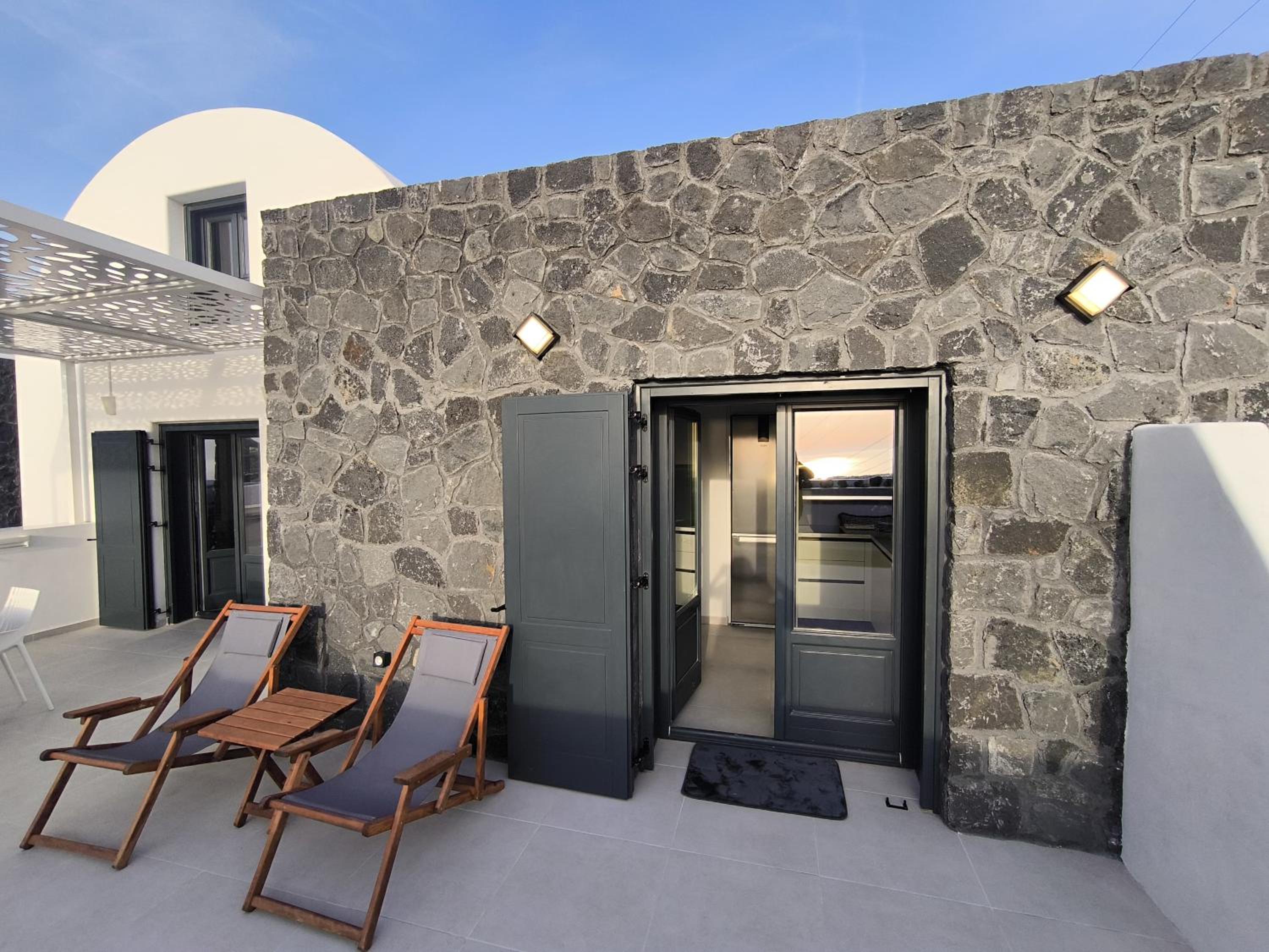 EXO Santorini Sea View Private Pool Villa and Suites
