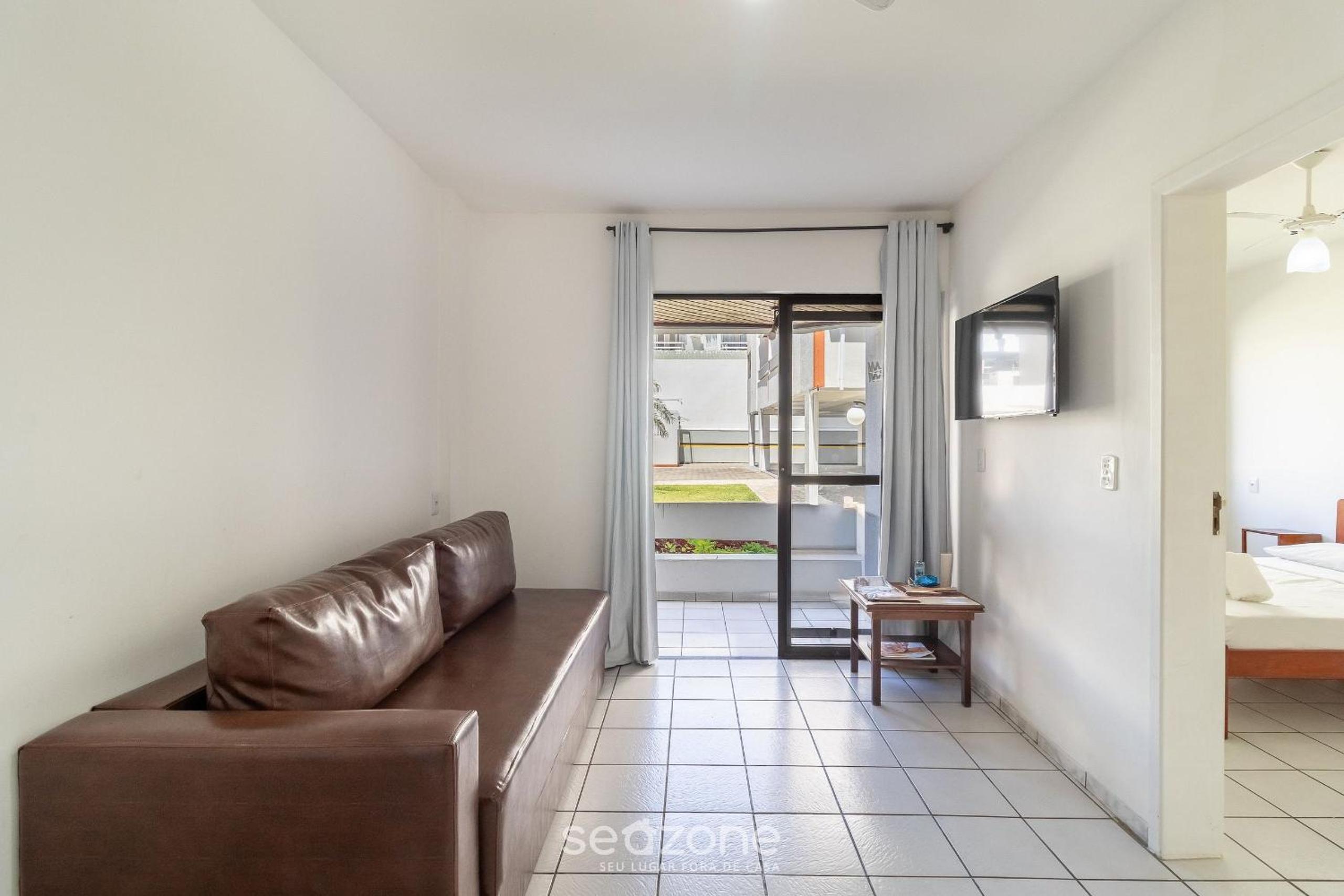 Well-located condominium, 100 m from the beach - CSC