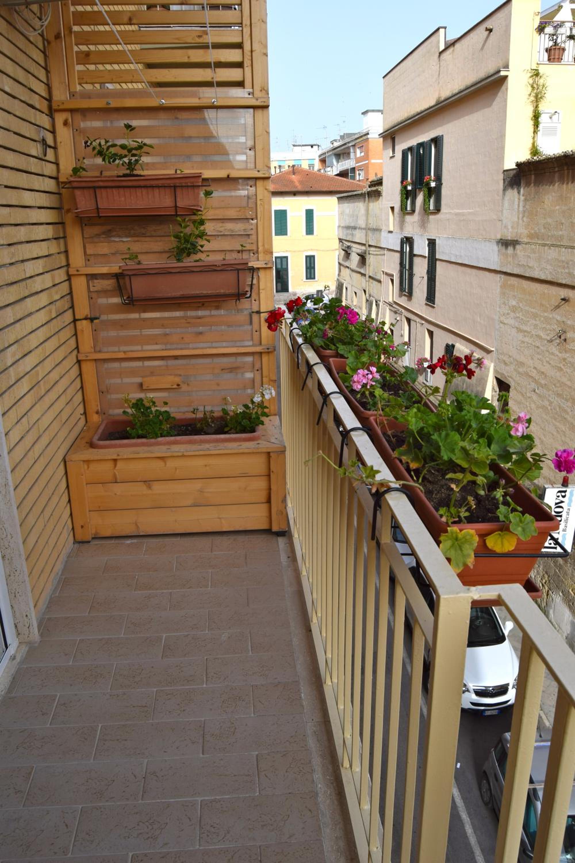 Civico 28