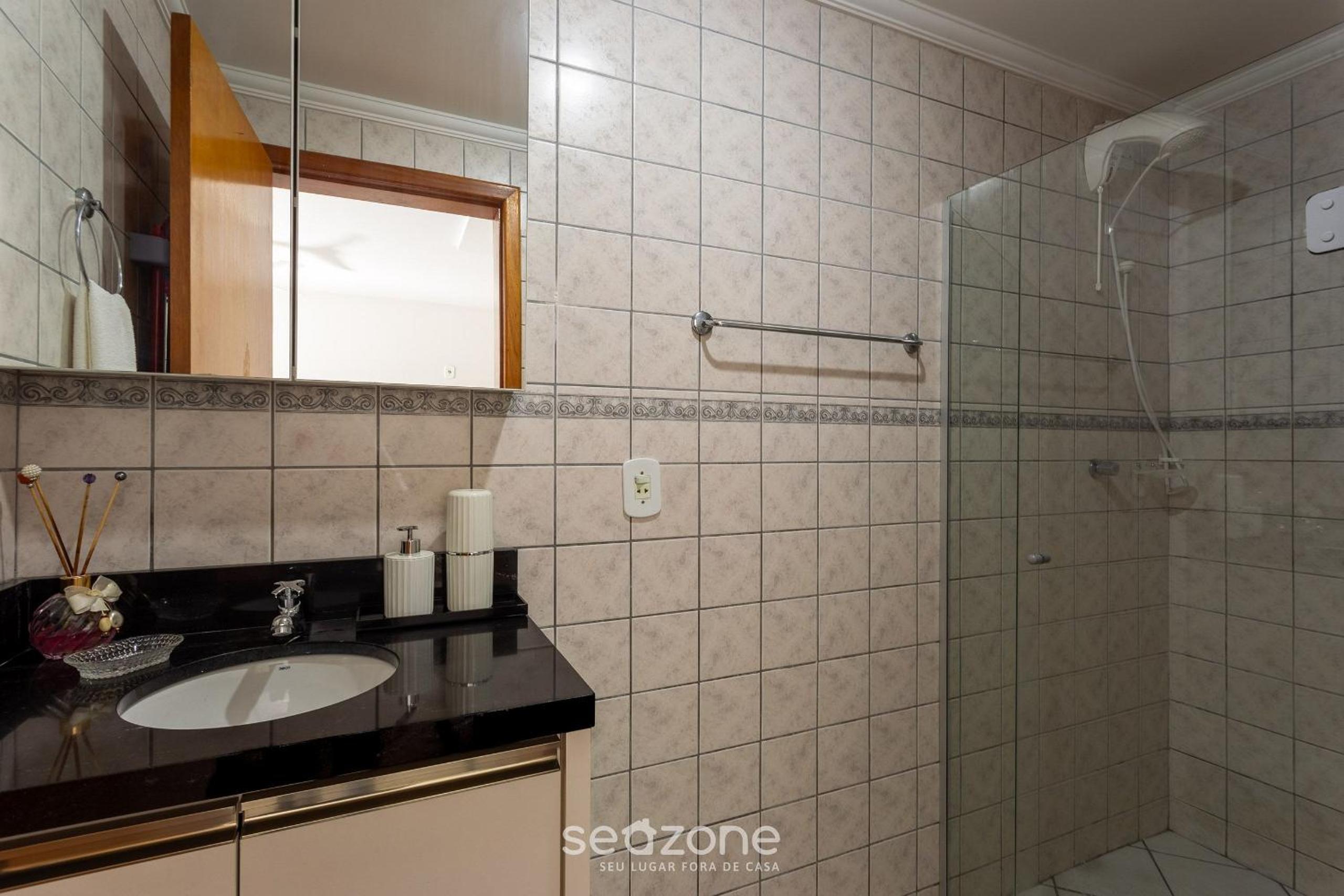 Well-located condominium, 100 m from the beach - CSC