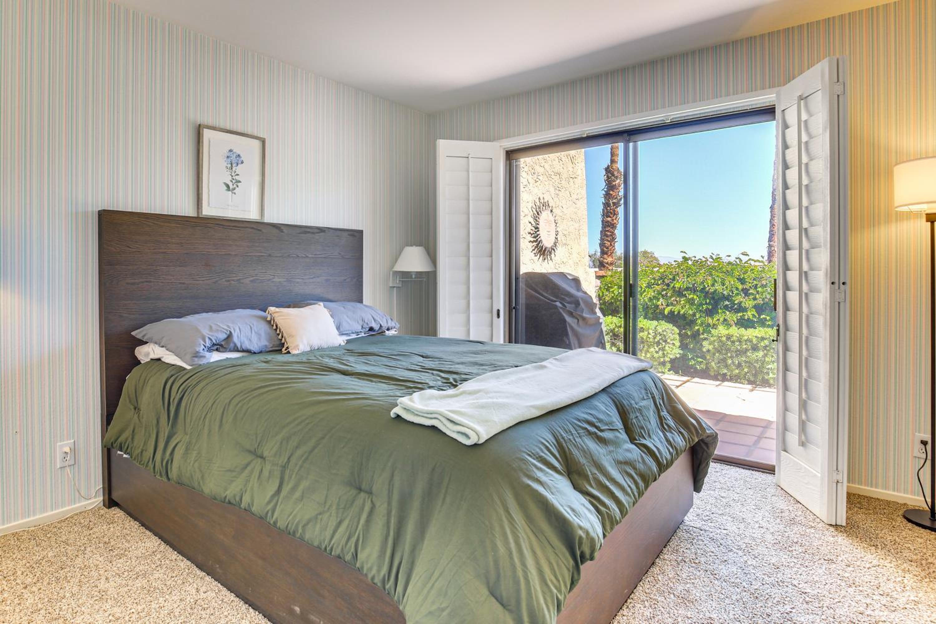 Palm Desert Condo with Community Perks WFH Friendly