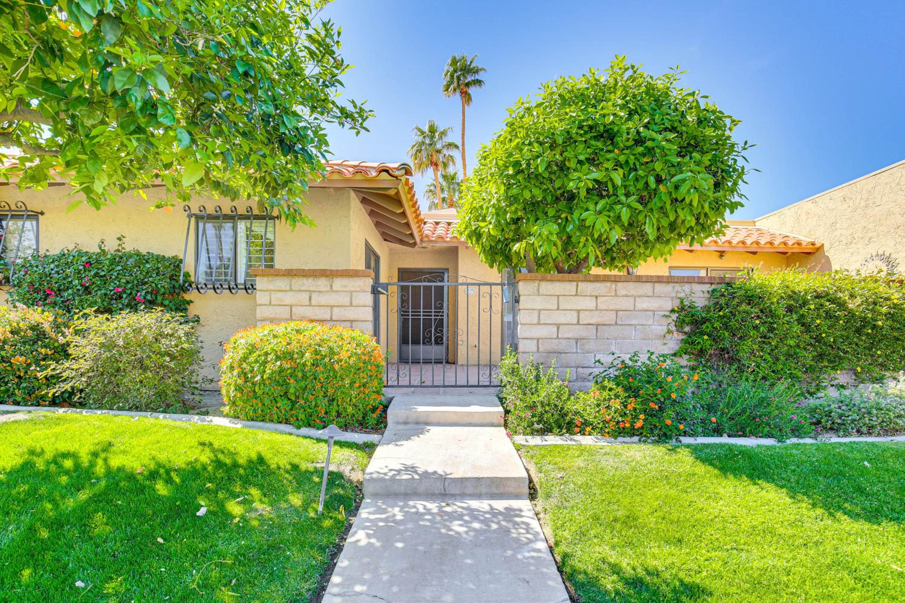 Palm Desert Condo with Community Perks WFH Friendly