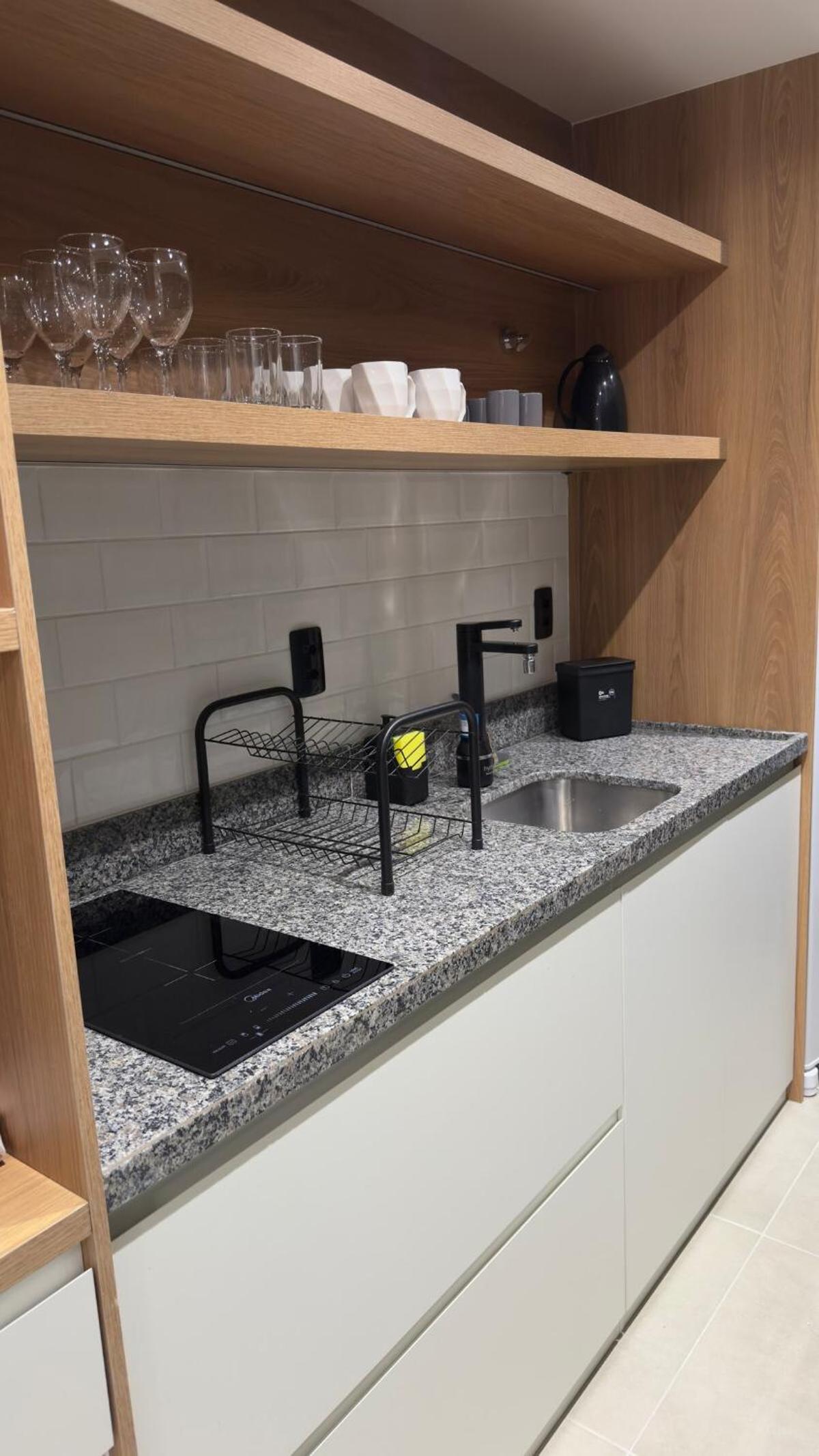Studio 4p, Enxoval, Wi-Fi, Piscina, Roof Top, Arcos Lapa, a 5 minutos da Petrobras e a 20min Copacabana