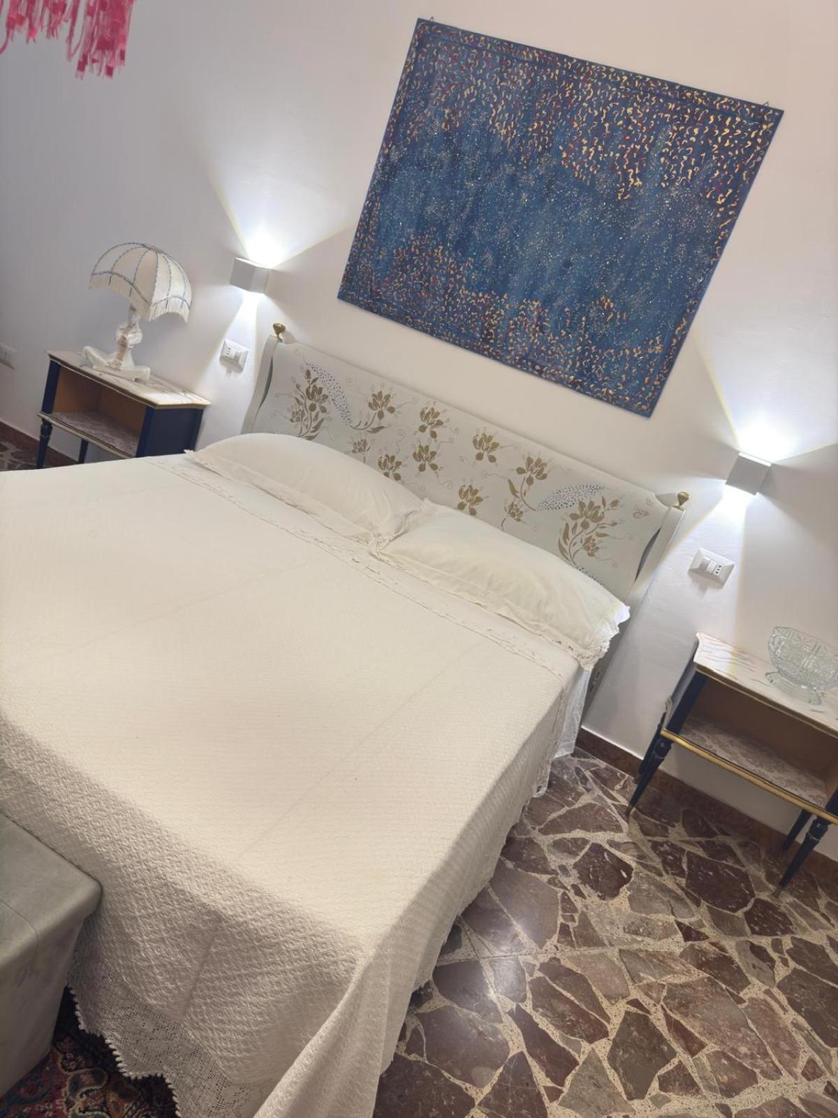 Capurso Suite -jacuzzi and garden